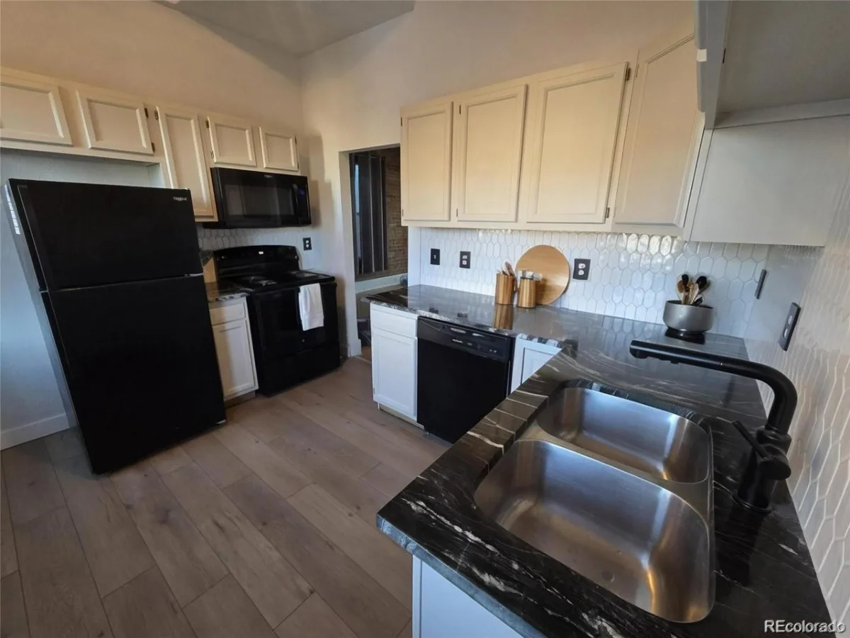 3310 N Gilpin Street Denver CO 80205 | MLS #REC5877673 10172026222444 1200 7