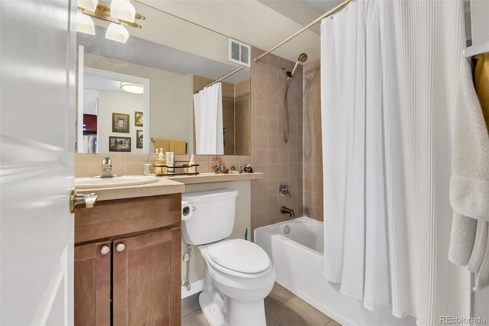 04102026170149 1600 11