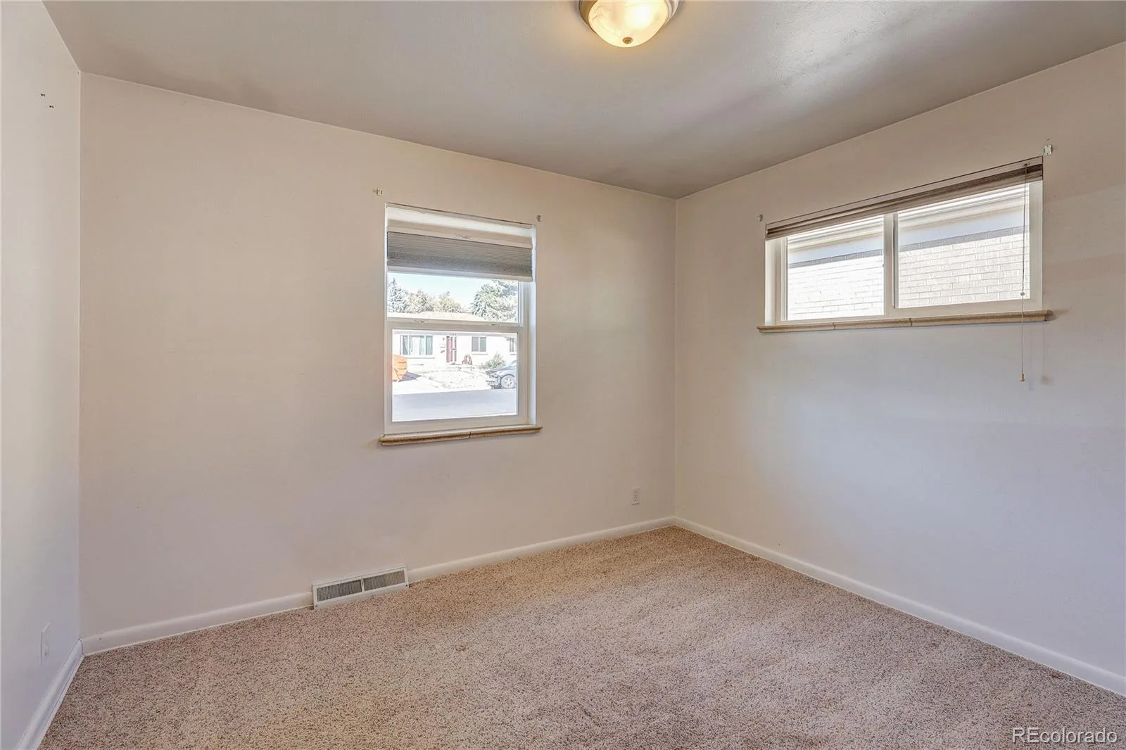 1140 S Gray Street Lakewood CO 80232 | MLS #REC5881299 10112026145041 1600 10