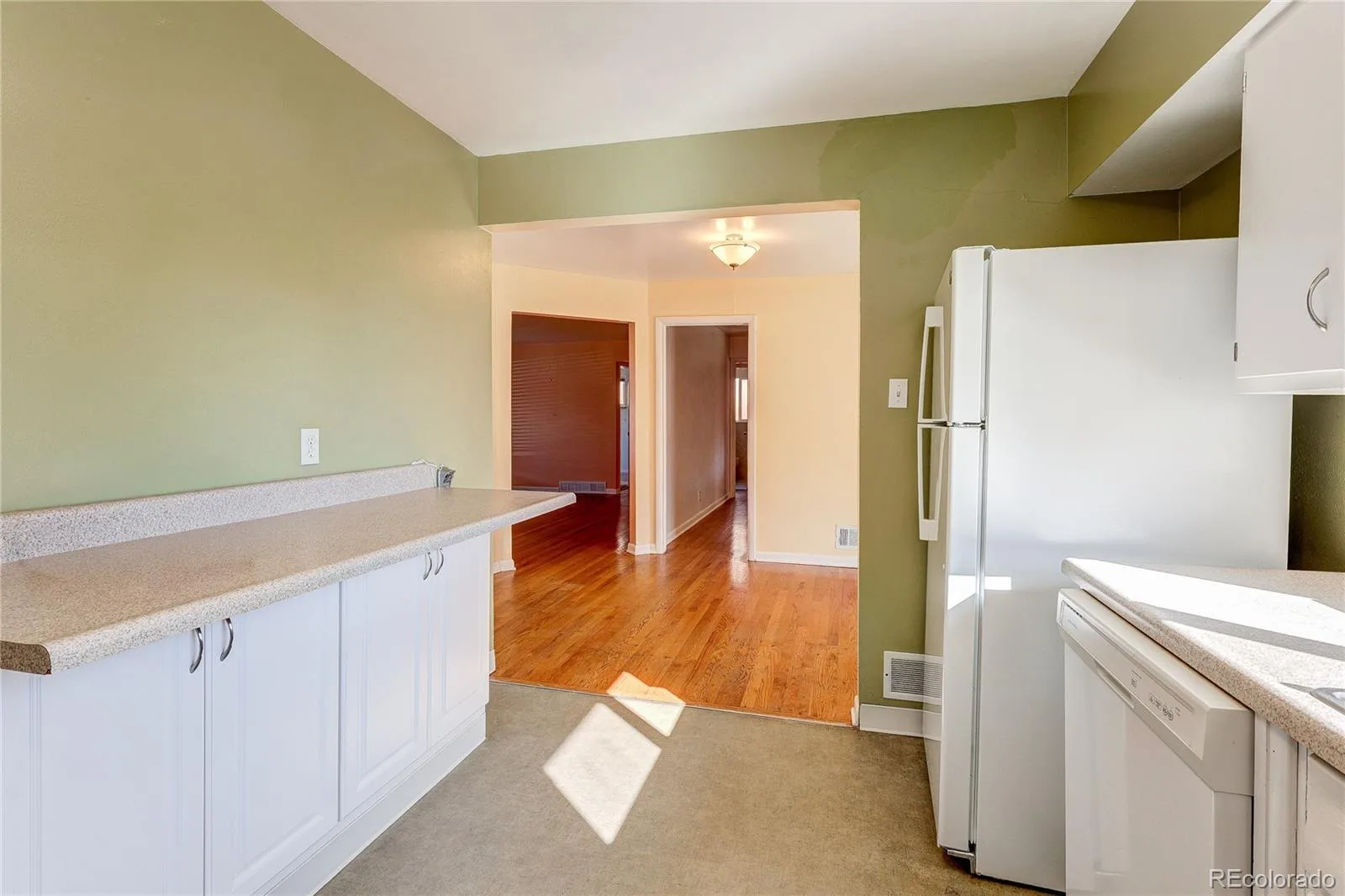 1140 S Gray Street Lakewood CO 80232 | MLS #REC5881299 10112026145041 1600 8