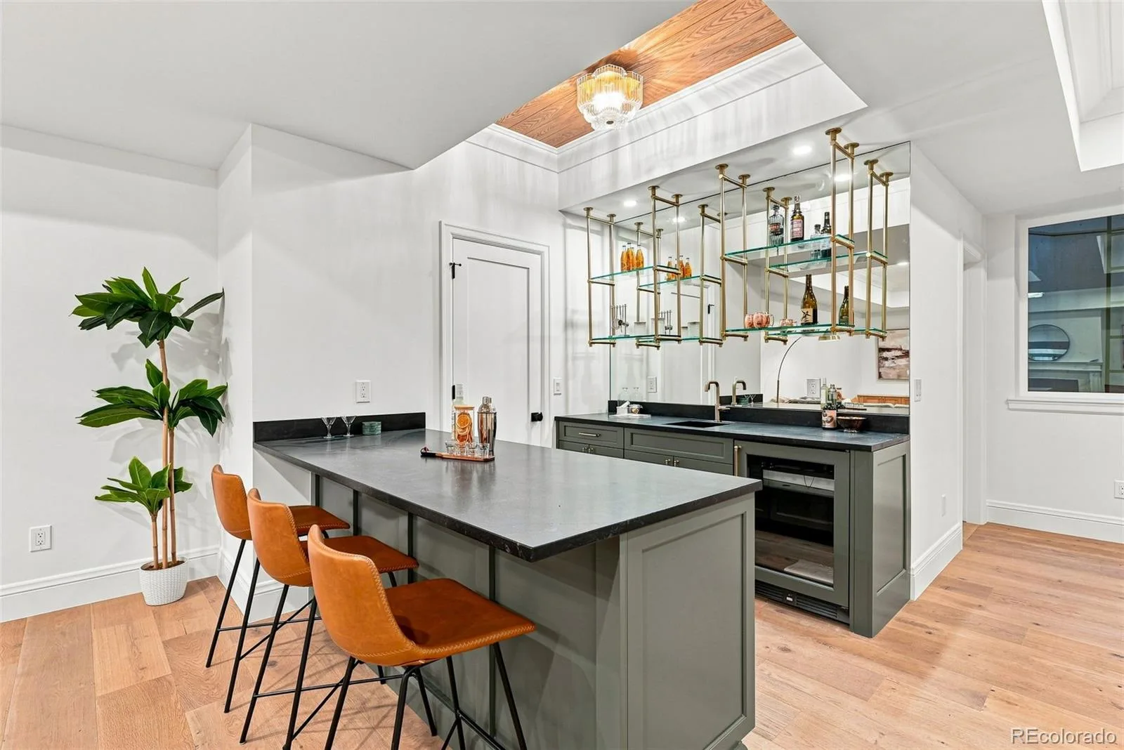845 S Medea Way Denver CO 80209 | MLS #REC5881379 08132026175400 1600 32