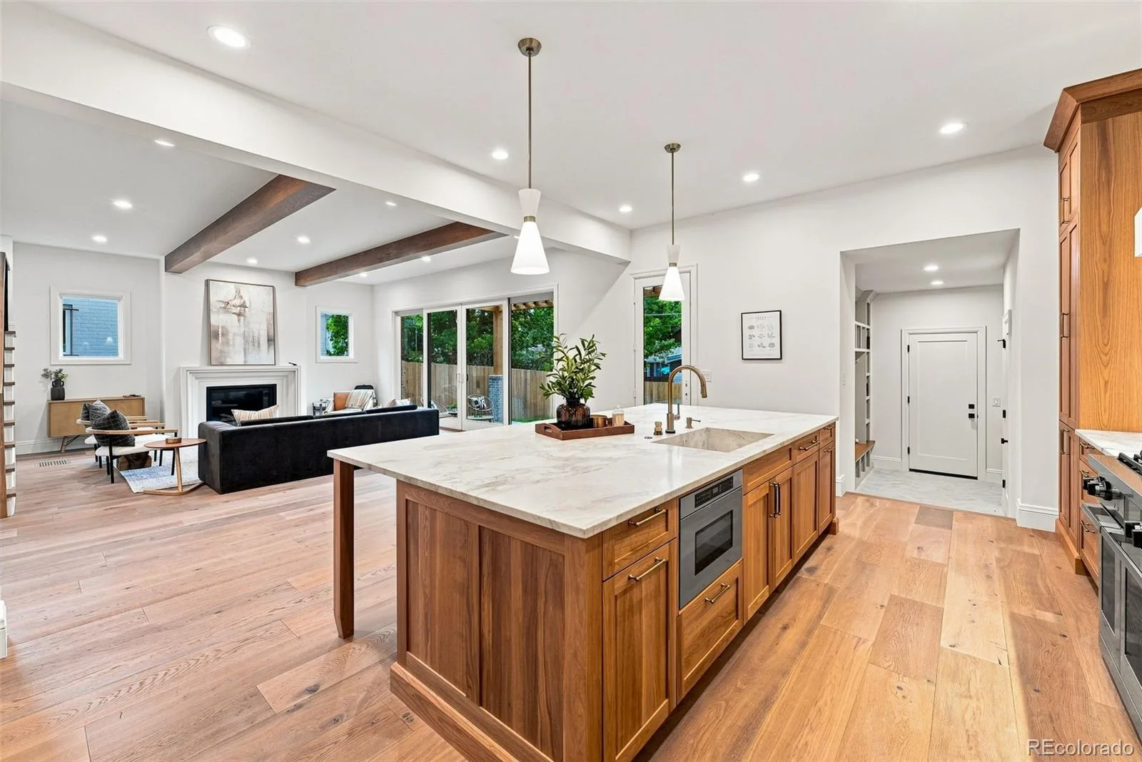 845 S Medea Way Denver CO 80209 | MLS #REC5881379 08132026175400 1600 8