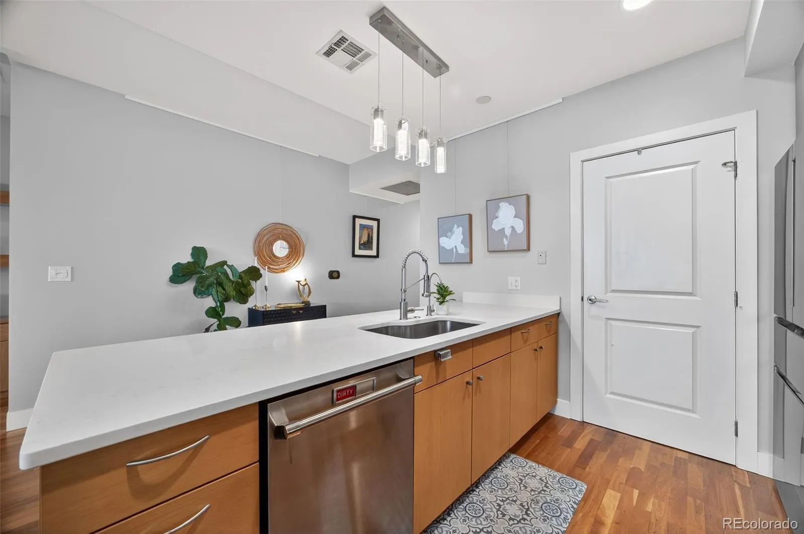 04152026175830 1600 8