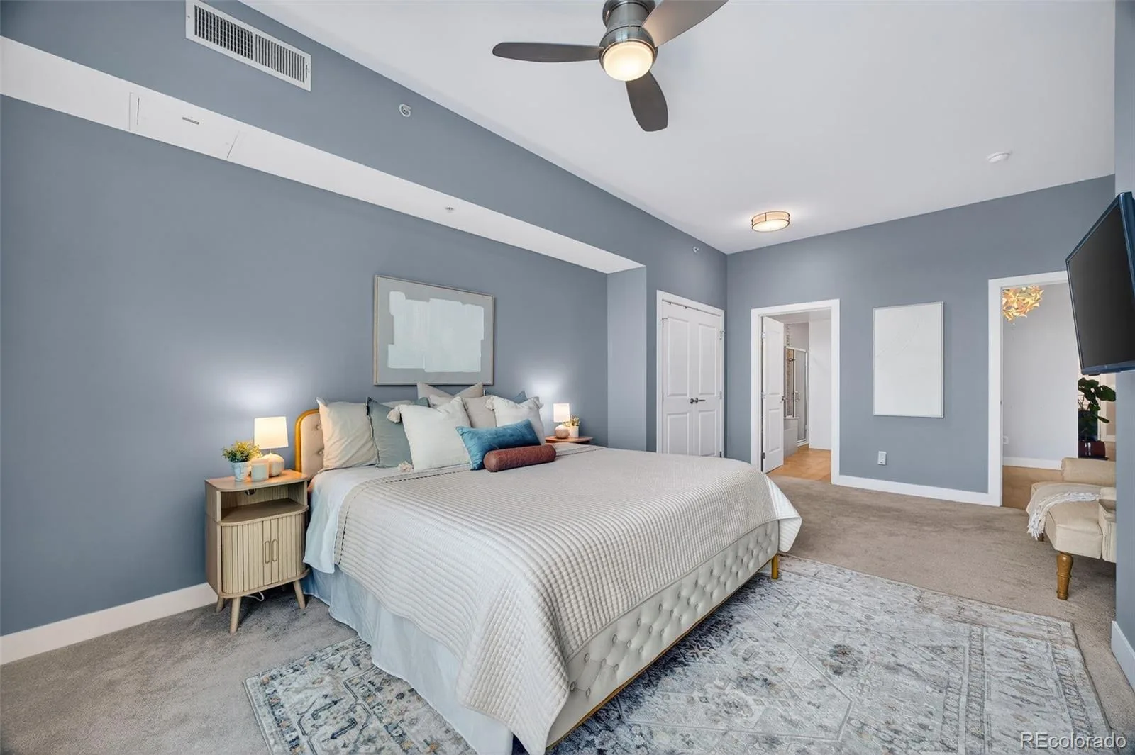 2001 Lincoln Street #2024 Denver CO 80202 | MLS #REC5881624 08192026184345 1600 18