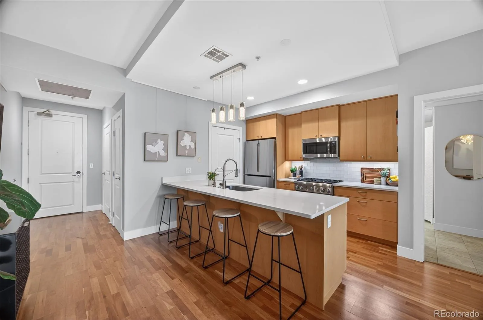 2001 Lincoln Street #2024 Denver CO 80202 | MLS #REC5881624 08192026184345 1600 2