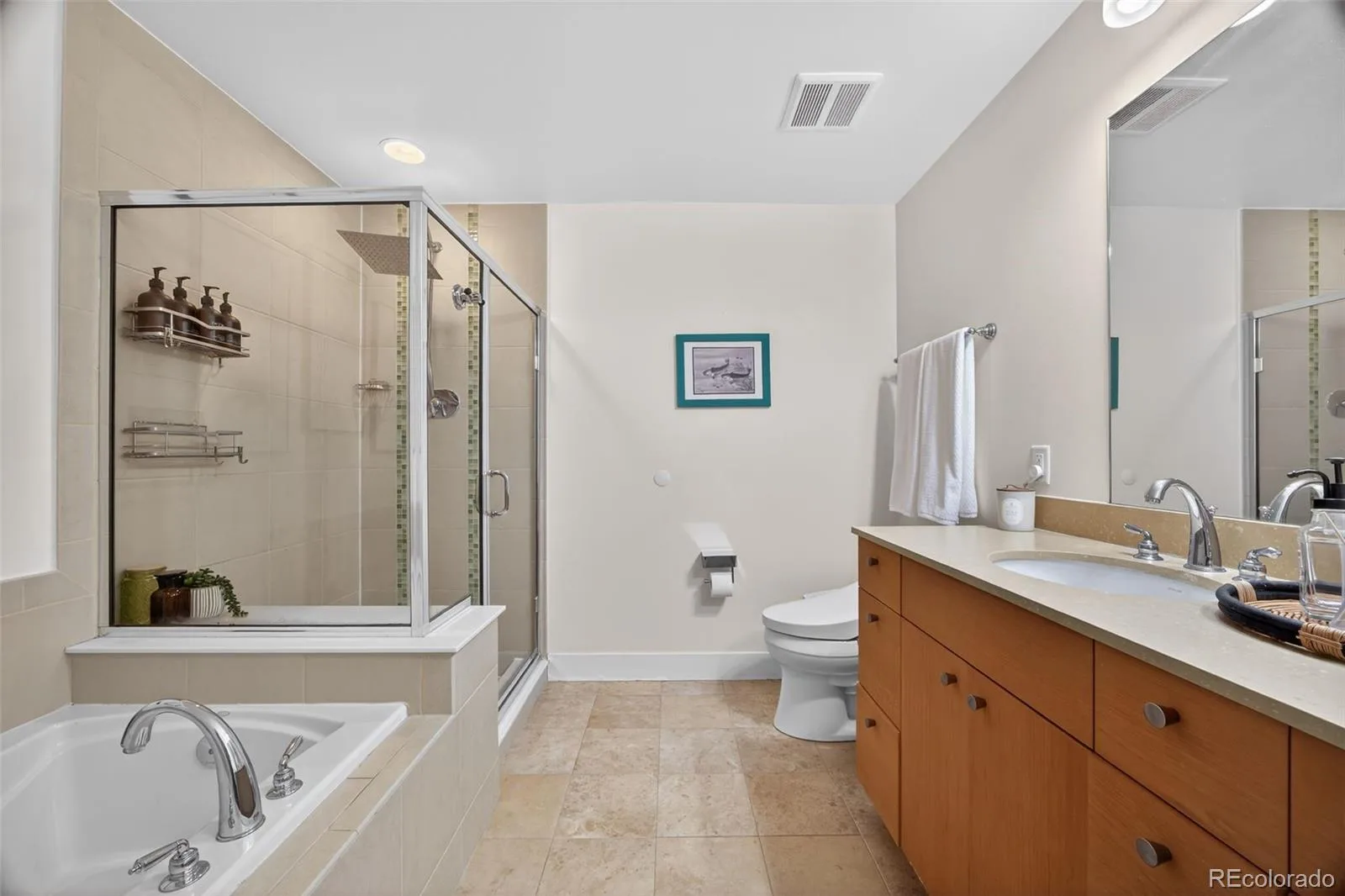 2001 Lincoln Street #2024 Denver CO 80202 | MLS #REC5881624 08192026184345 1600 23
