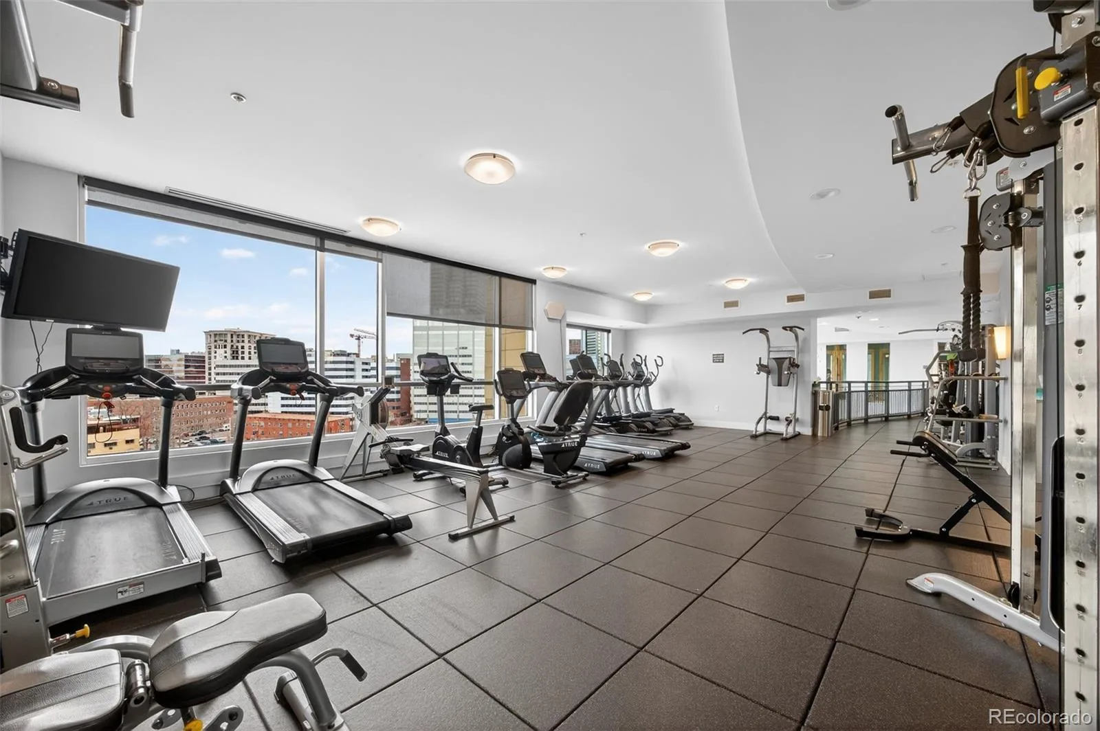 2001 Lincoln Street #2024 Denver CO 80202 | MLS #REC5881624 08192026184345 1600 37