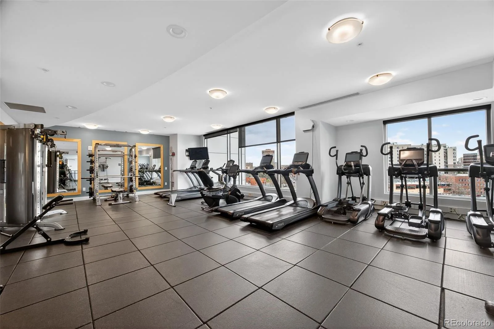 2001 Lincoln Street #2024 Denver CO 80202 | MLS #REC5881624 08192026184345 1600 38