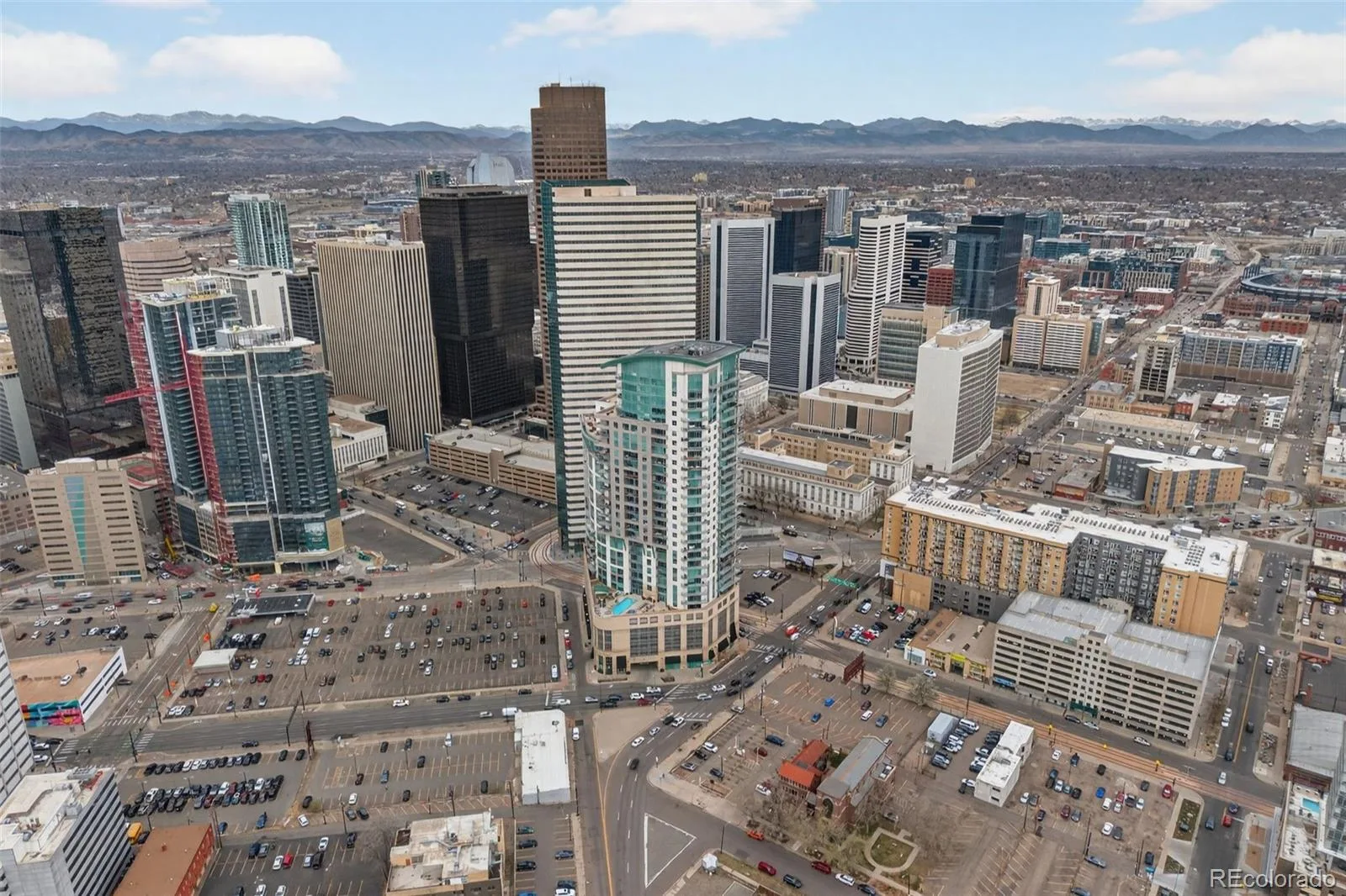 2001 Lincoln Street #2024 Denver CO 80202 | MLS #REC5881624 08192026184345 1600 45