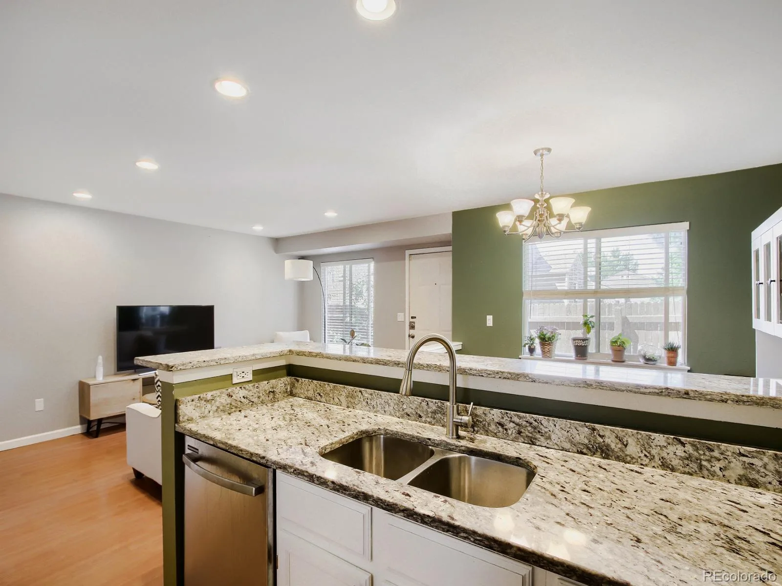 18328 W 58th Place #83 Golden CO 80403 | MLS #REC5881923 05302026003735 1600 5