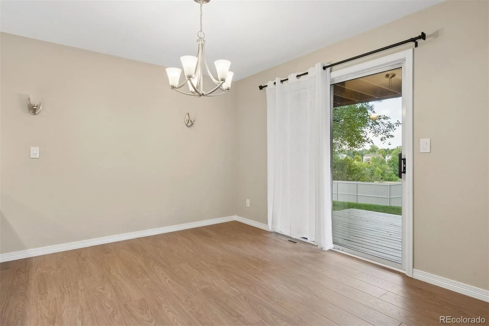 6043 E Briarwood Drive Englewood CO 80112 | MLS #REC5882419 08142026144807 1600 11