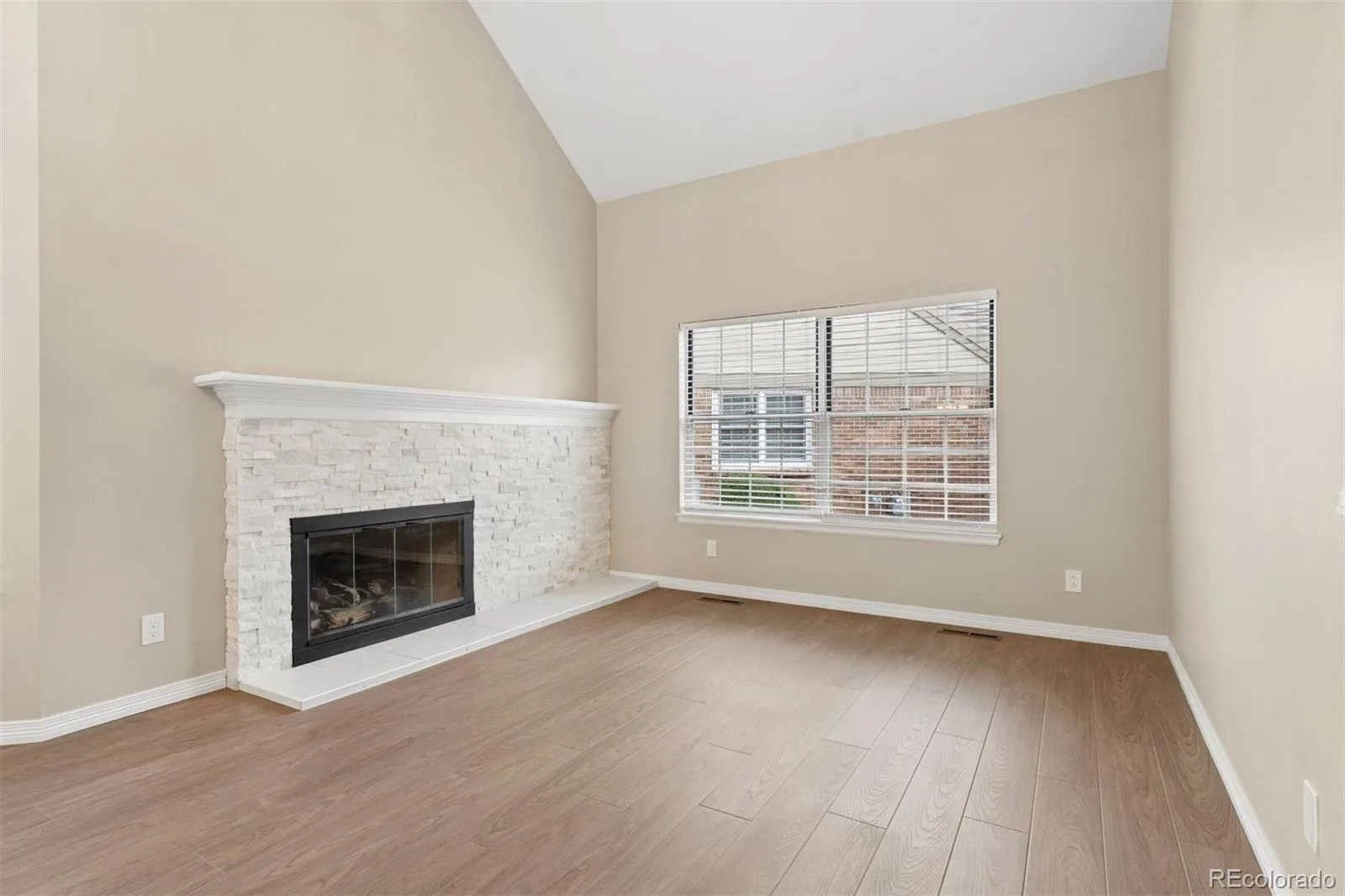 6043 E Briarwood Drive Englewood CO 80112 | MLS #REC5882419 08142026144807 1600 2