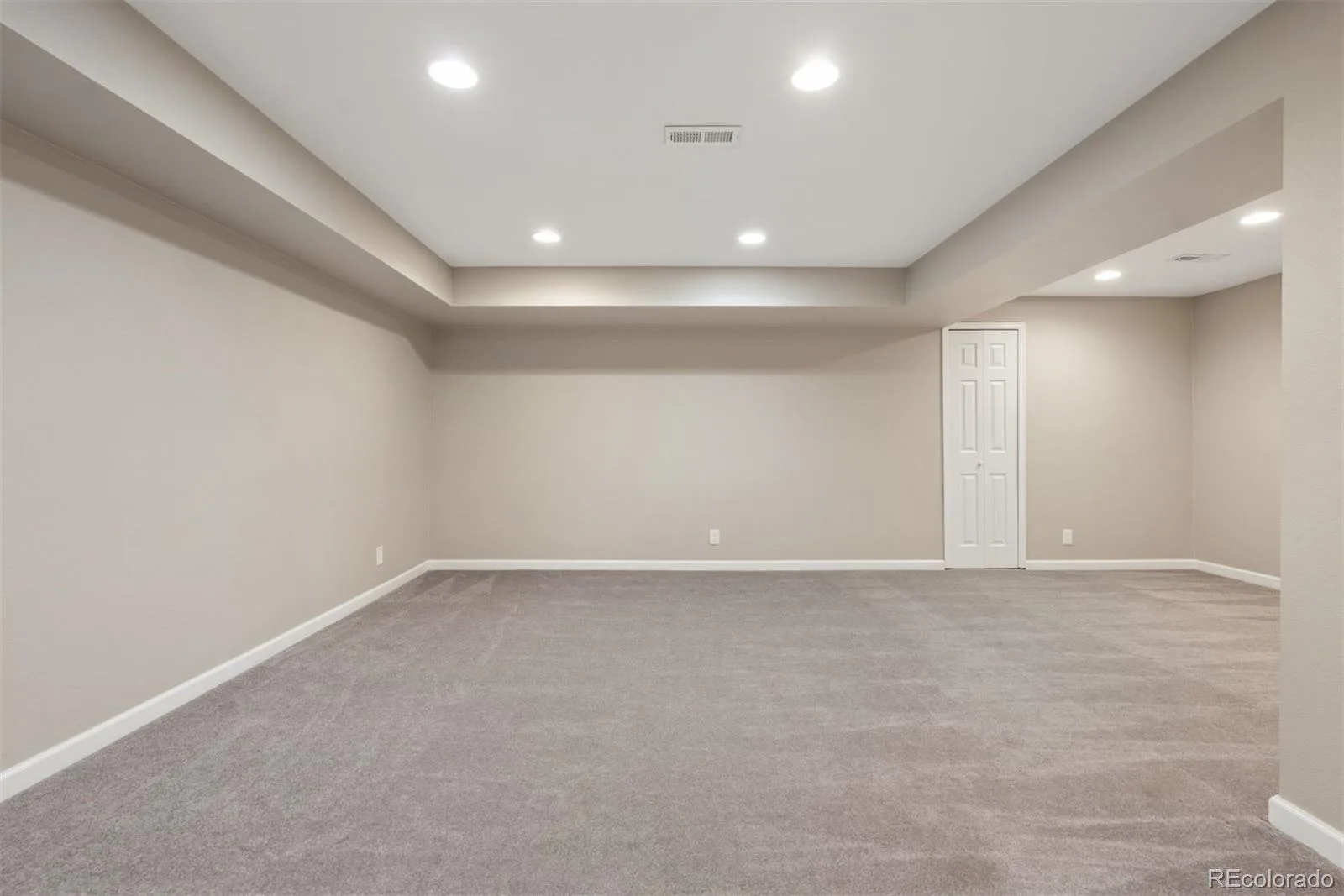 6043 E Briarwood Drive Englewood CO 80112 | MLS #REC5882419 08142026144807 1600 27