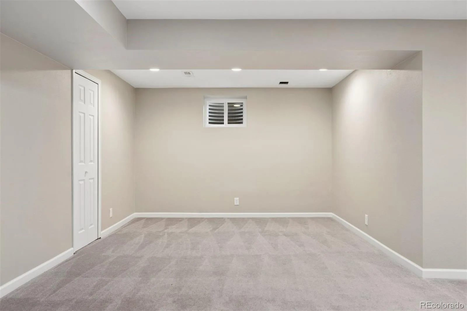 6043 E Briarwood Drive Englewood CO 80112 | MLS #REC5882419 08142026144807 1600 28