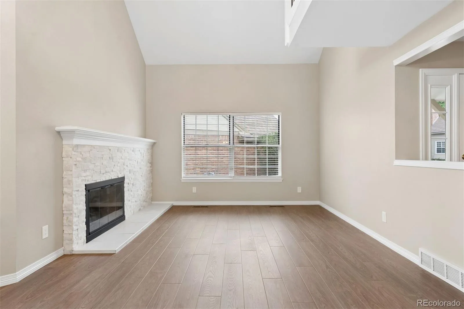 6043 E Briarwood Drive Englewood CO 80112 | MLS #REC5882419 08142026144807 1600 4