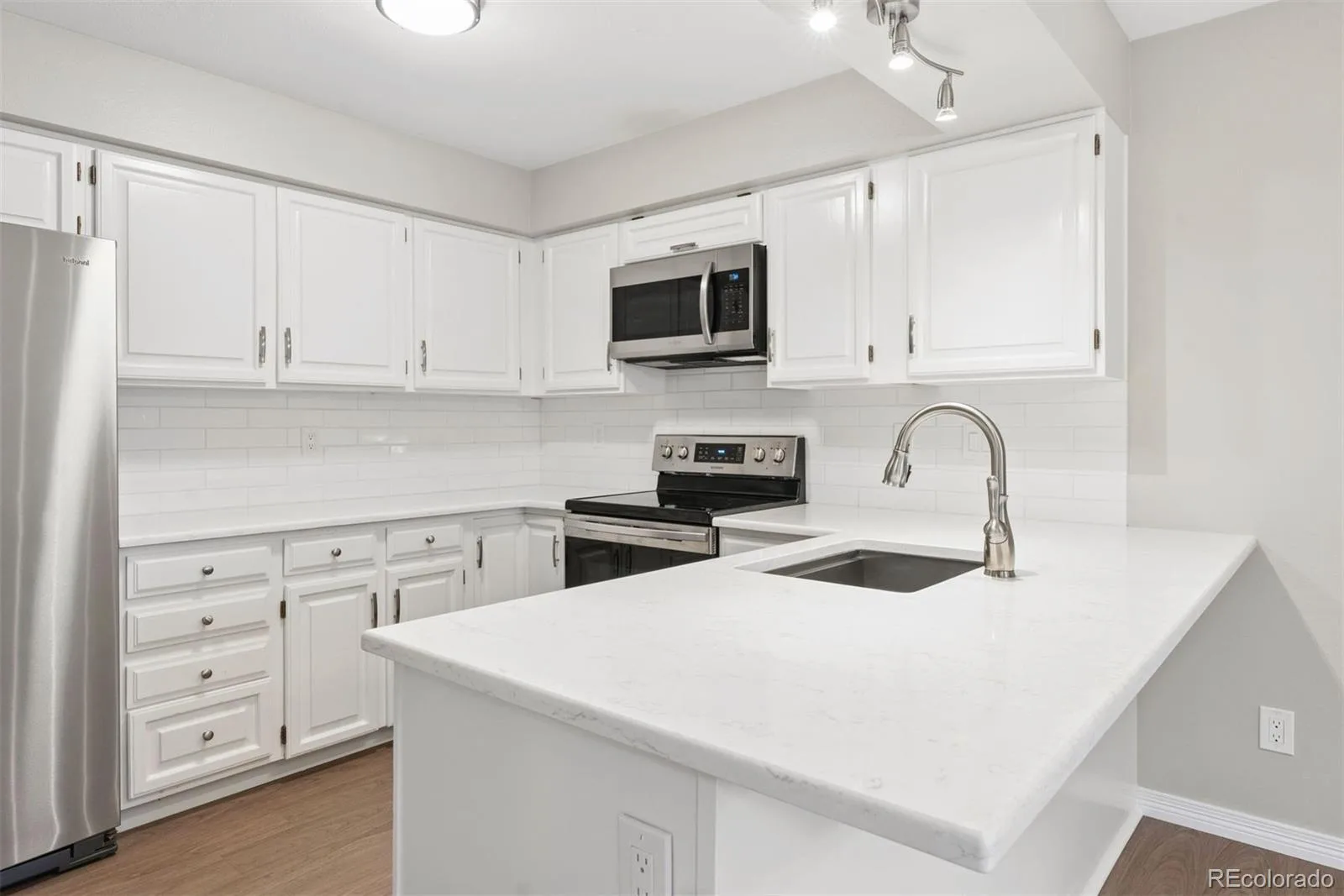 6043 E Briarwood Drive Englewood CO 80112 | MLS #REC5882419 08142026144807 1600 9