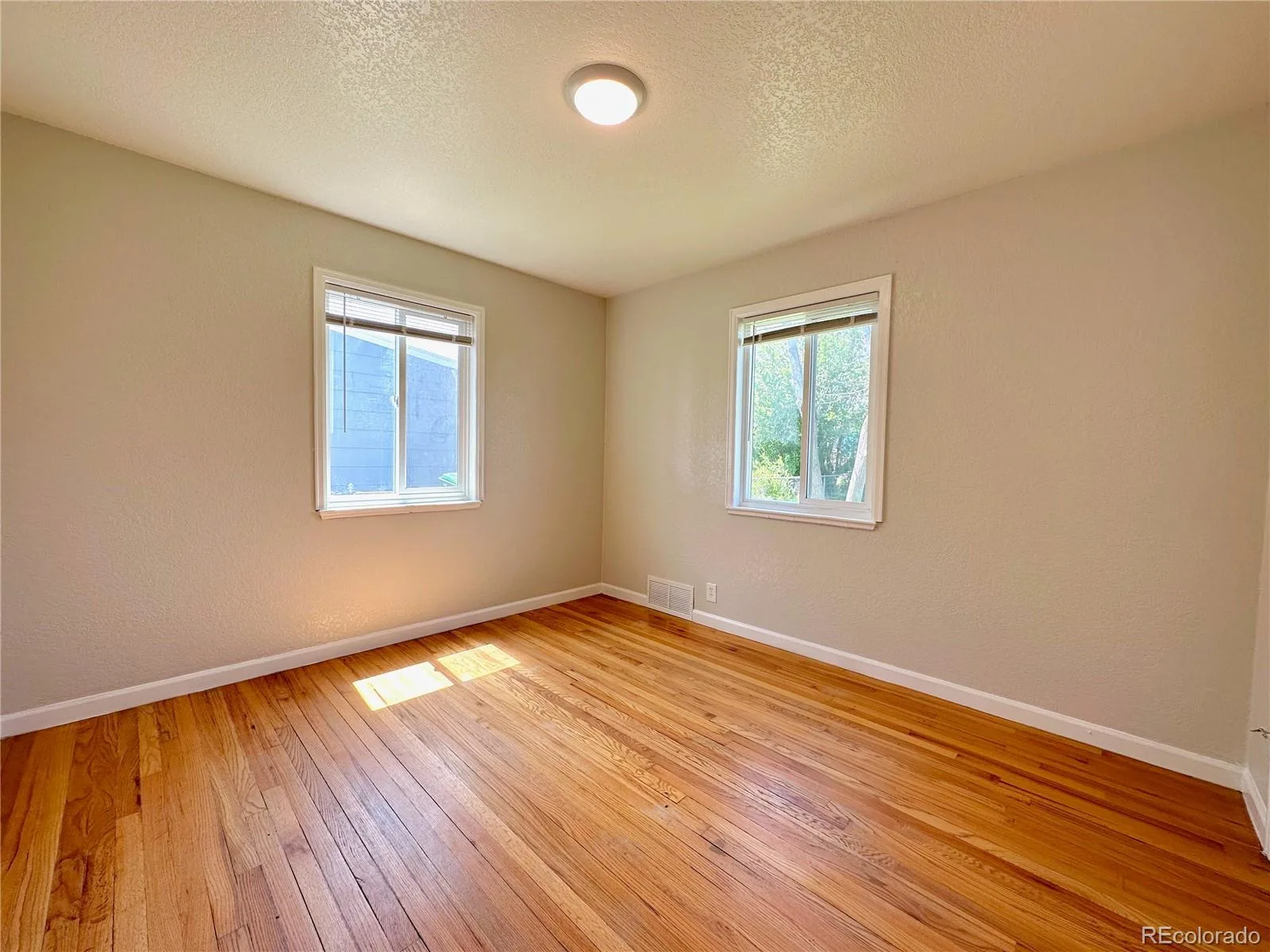 891 Lansing Street Aurora CO 80010 | MLS #REC5883420 08022026053135 1600 11