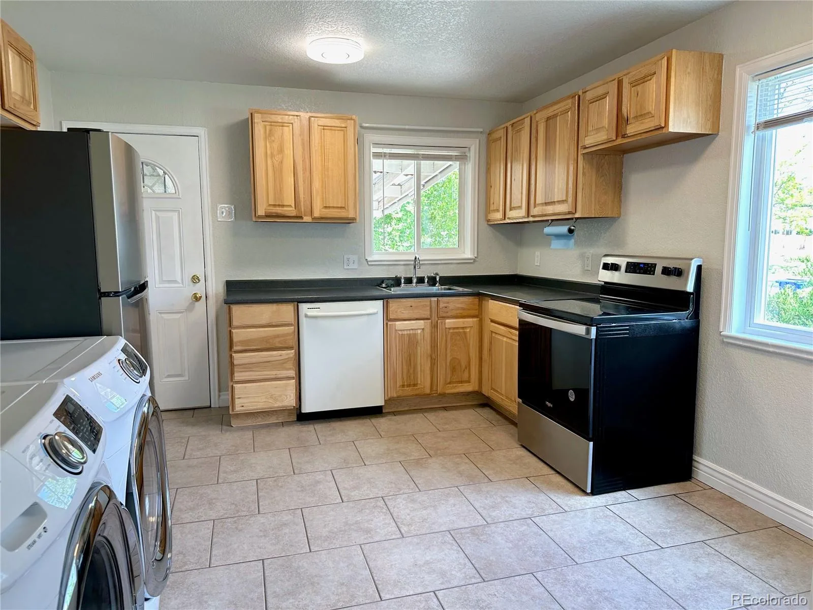 891 Lansing Street Aurora CO 80010 | MLS #REC5883420 08022026053135 1600 5