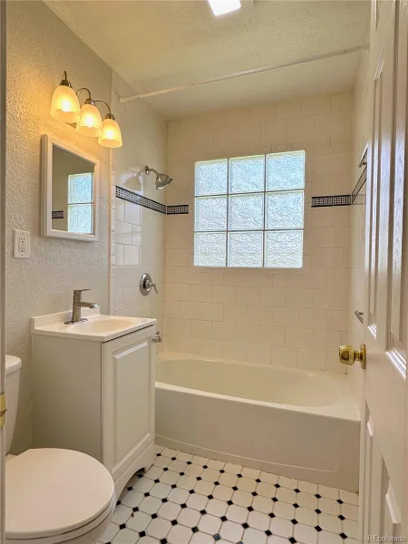 891 Lansing Street Aurora CO 80010 | MLS #REC5883420 08022026053135 800 12