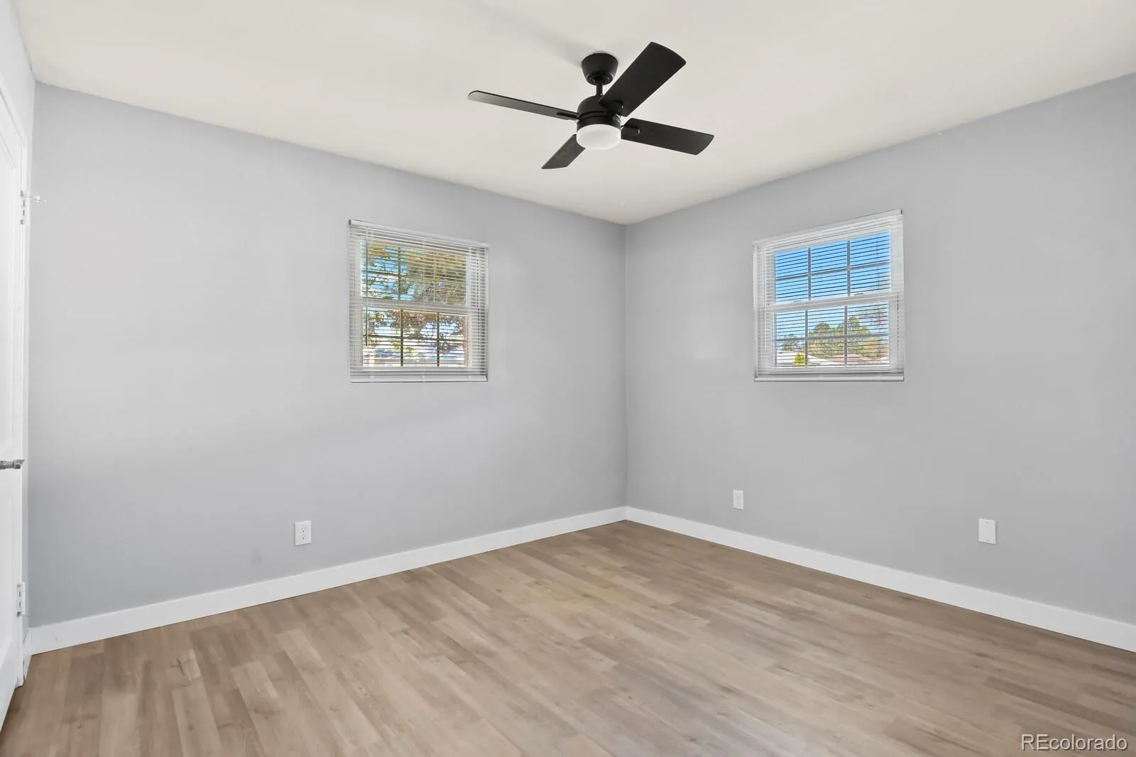 940 Vaughn Street Aurora CO 80011 MLS #REC5883441 05242026093133 1600 17