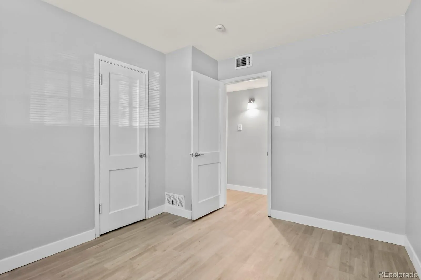 940 Vaughn Street Aurora CO 80011 MLS #REC5883441 05242026093133 1600 22