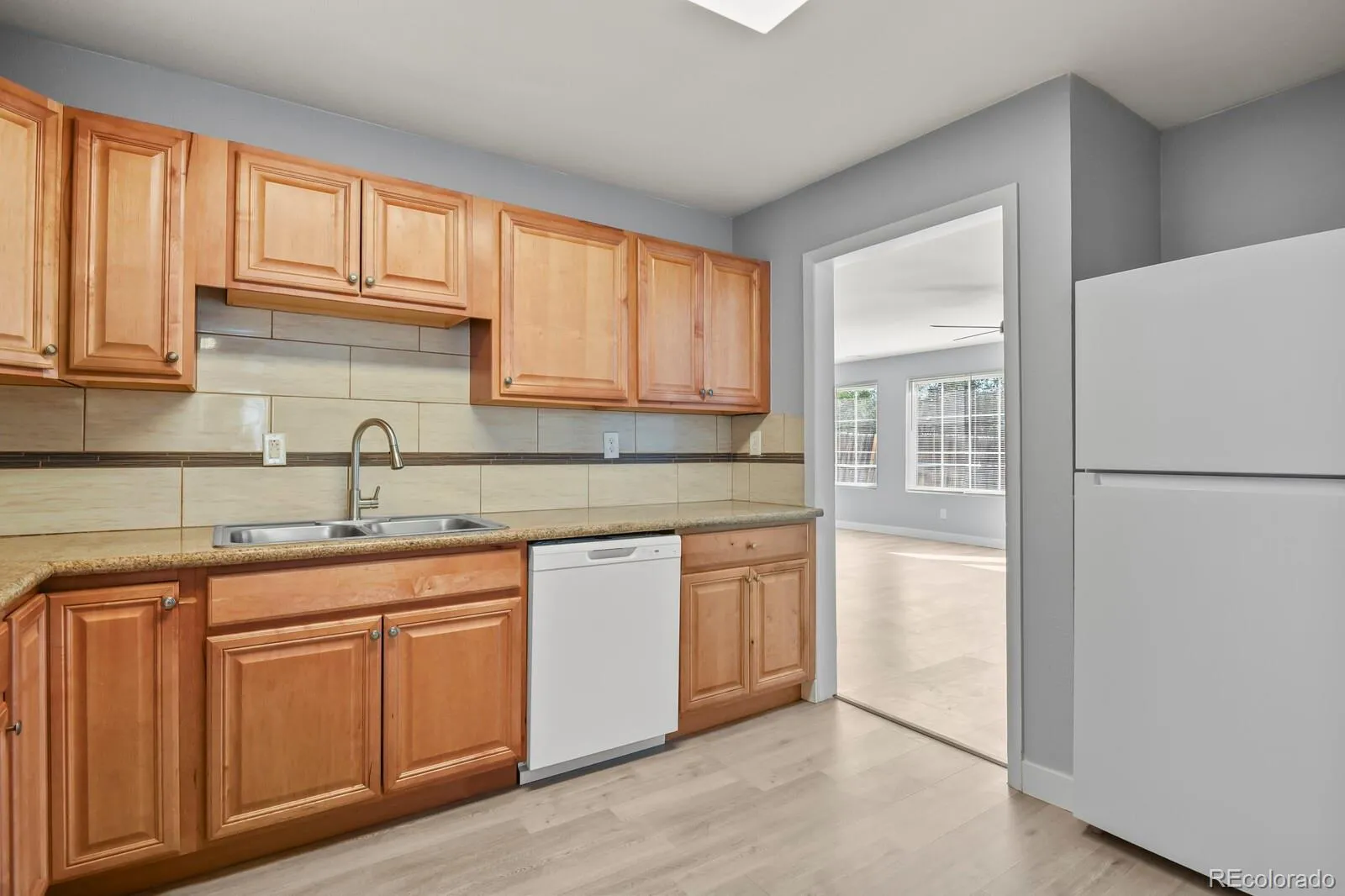 940 Vaughn Street Aurora CO 80011 MLS #REC5883441 05242026093133 1600 9