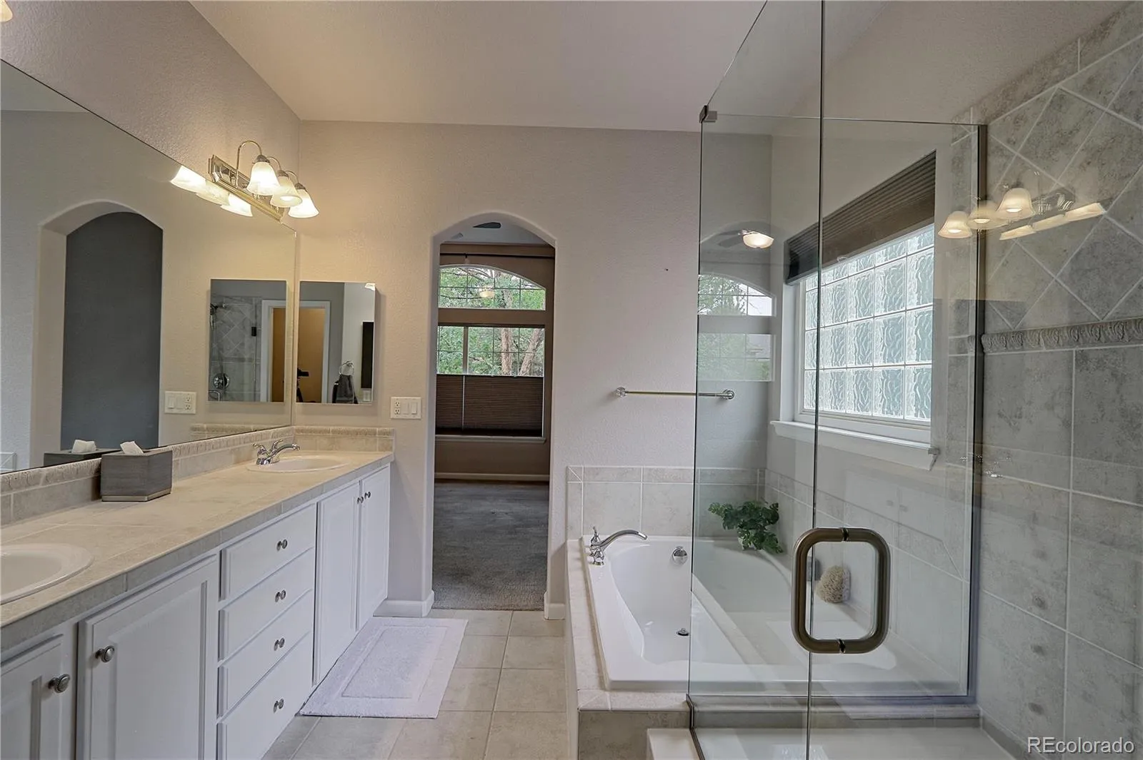 1677 Metropolitan Drive Longmont CO 80504 MLS #REC5884188 05202026001040 1600 14