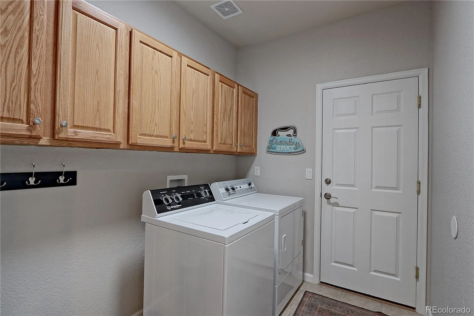 1677 Metropolitan Drive Longmont CO 80504 MLS #REC5884188 05202026001040 1600 18