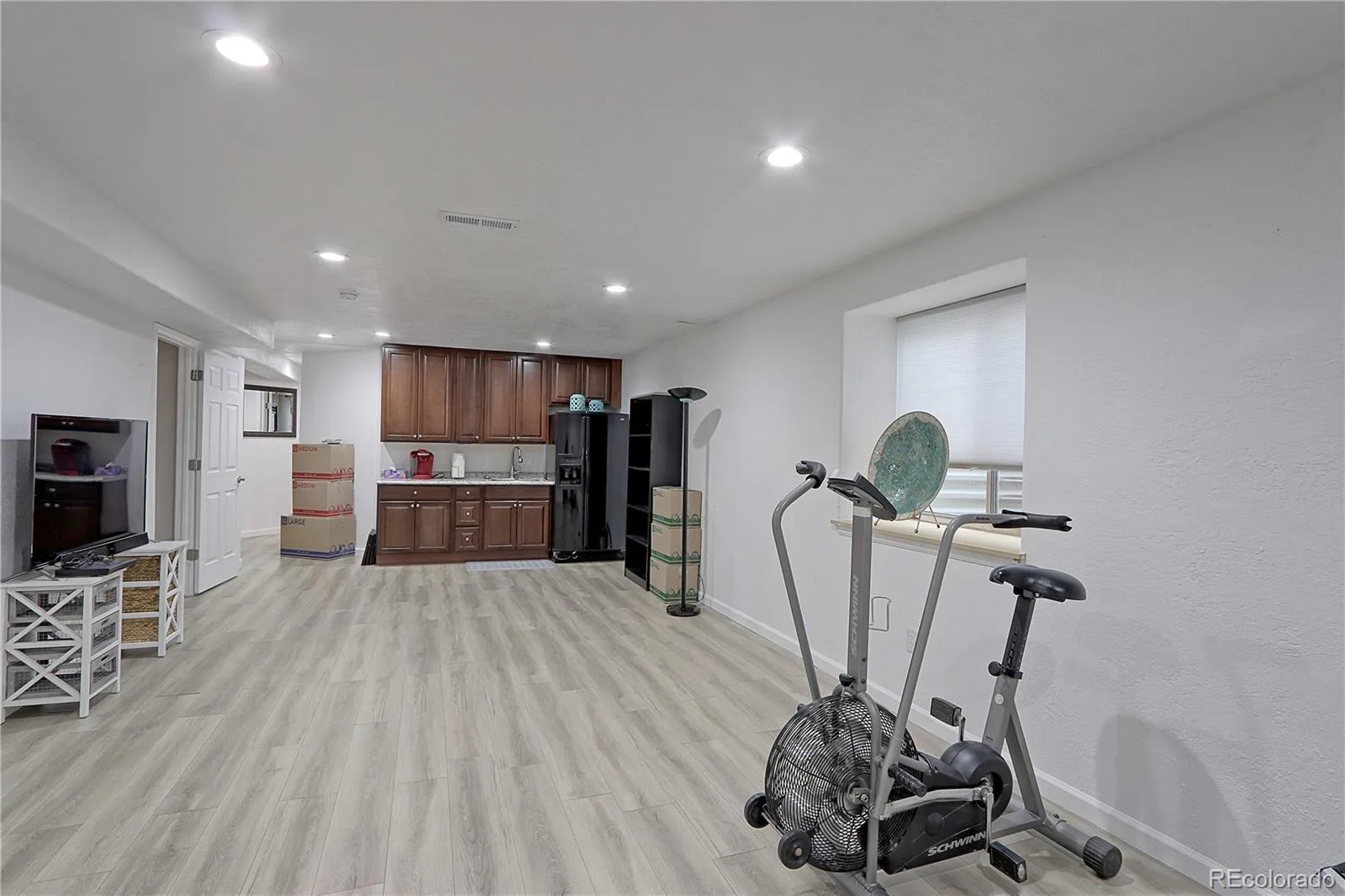 1677 Metropolitan Drive Longmont CO 80504 MLS #REC5884188 05202026001040 1600 20