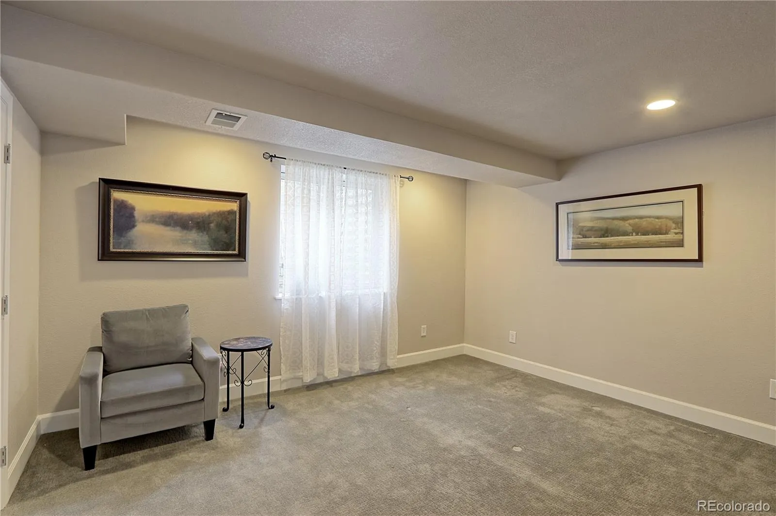1677 Metropolitan Drive Longmont CO 80504 MLS #REC5884188 05202026001040 1600 22