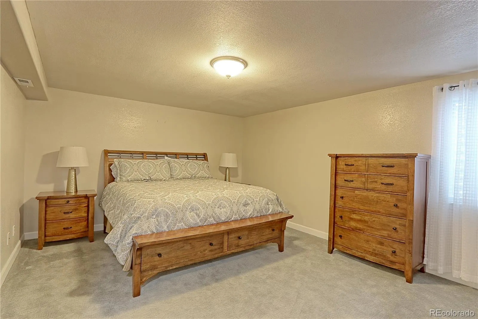1677 Metropolitan Drive Longmont CO 80504 MLS #REC5884188 05202026001040 1600 24
