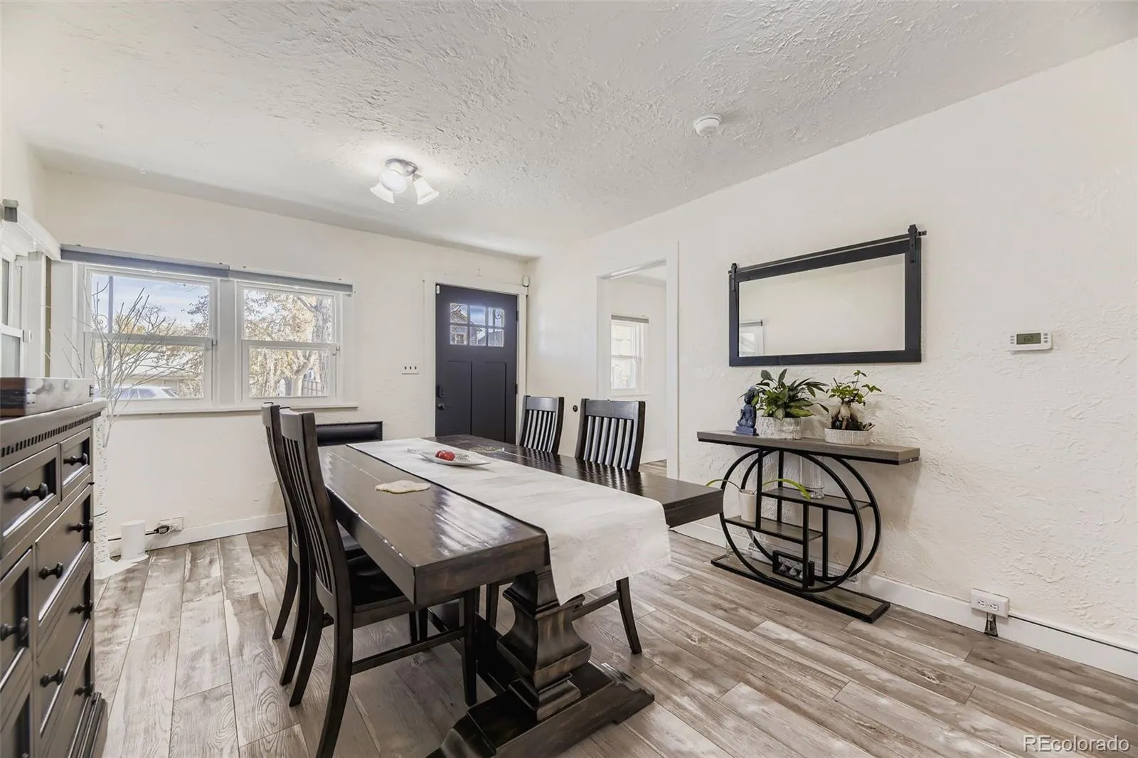3255 S Corona Street Englewood CO 80113 MLS #REC5888636 05132026210024 1600 4