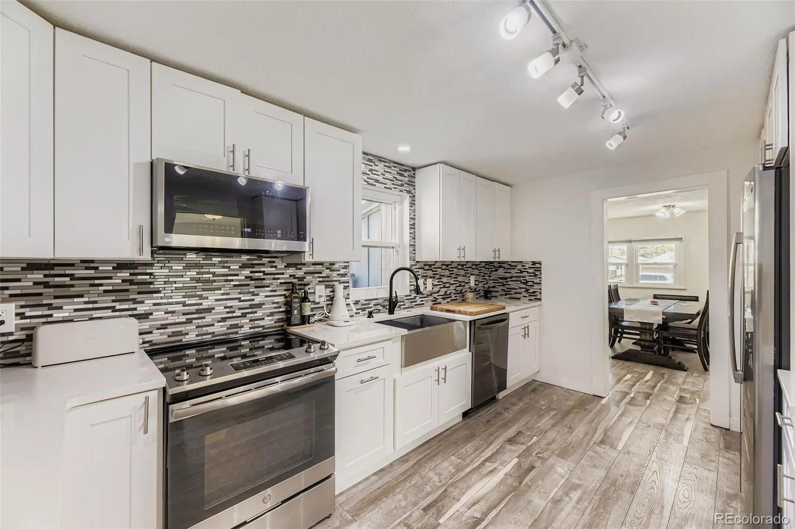 3255 S Corona Street Englewood CO 80113 MLS #REC5888636 05132026210024 1600 6