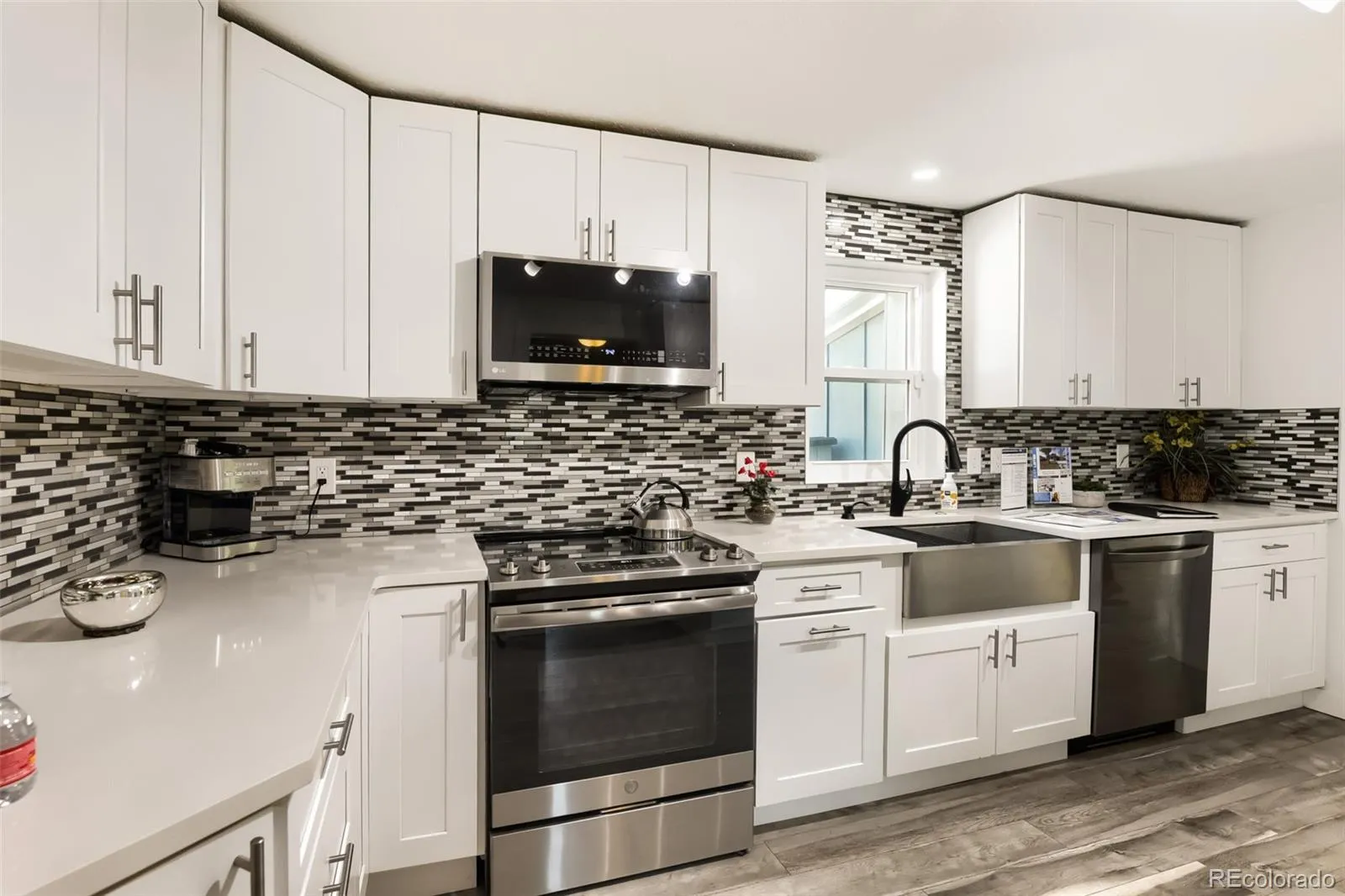 3255 S Corona Street Englewood CO 80113 MLS #REC5888636 05132026210024 1600 9