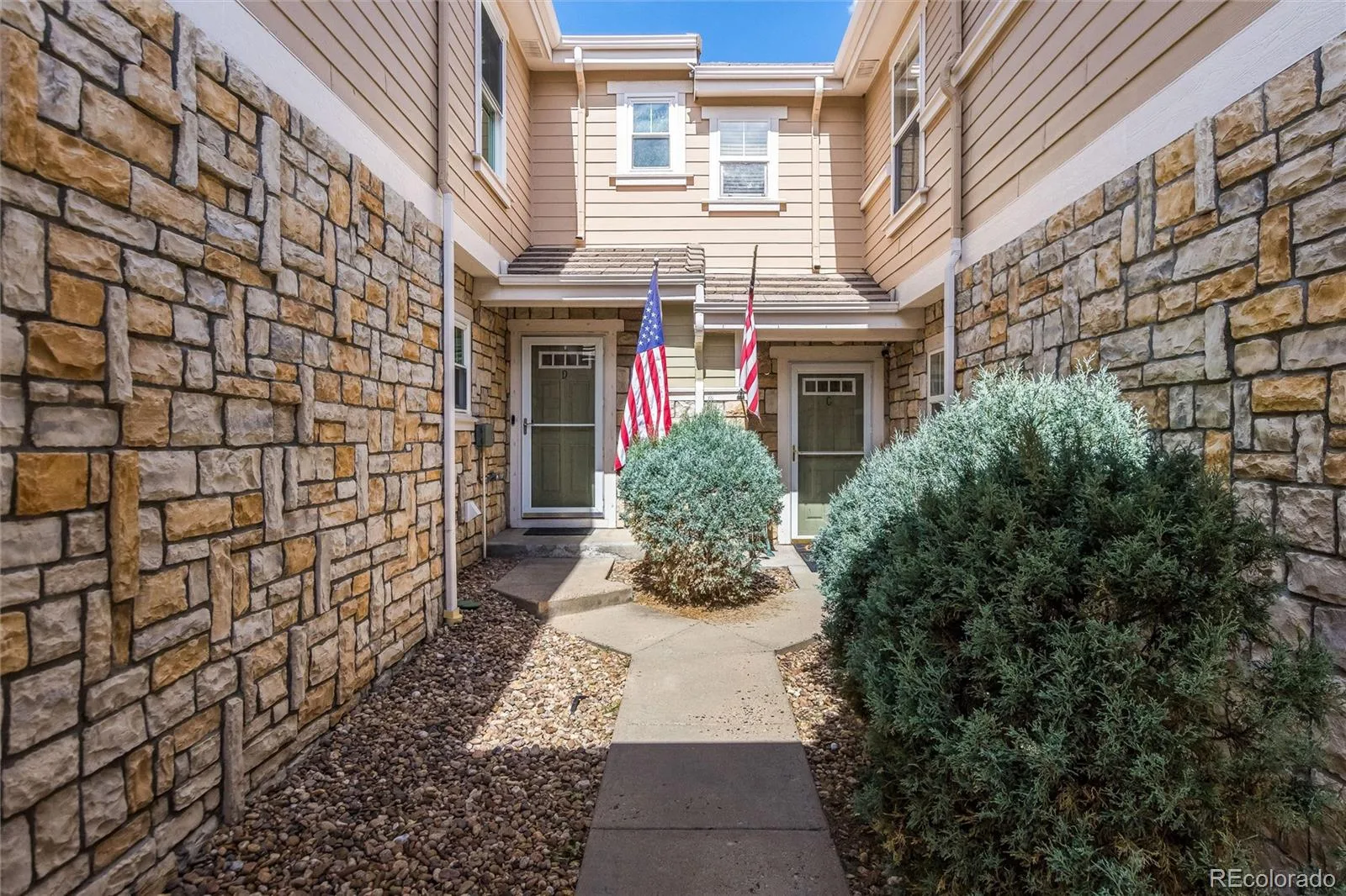 12835 Mayfair Way #D Englewood CO 80112 | MLS #REC5888896 08252026222001 1600 47