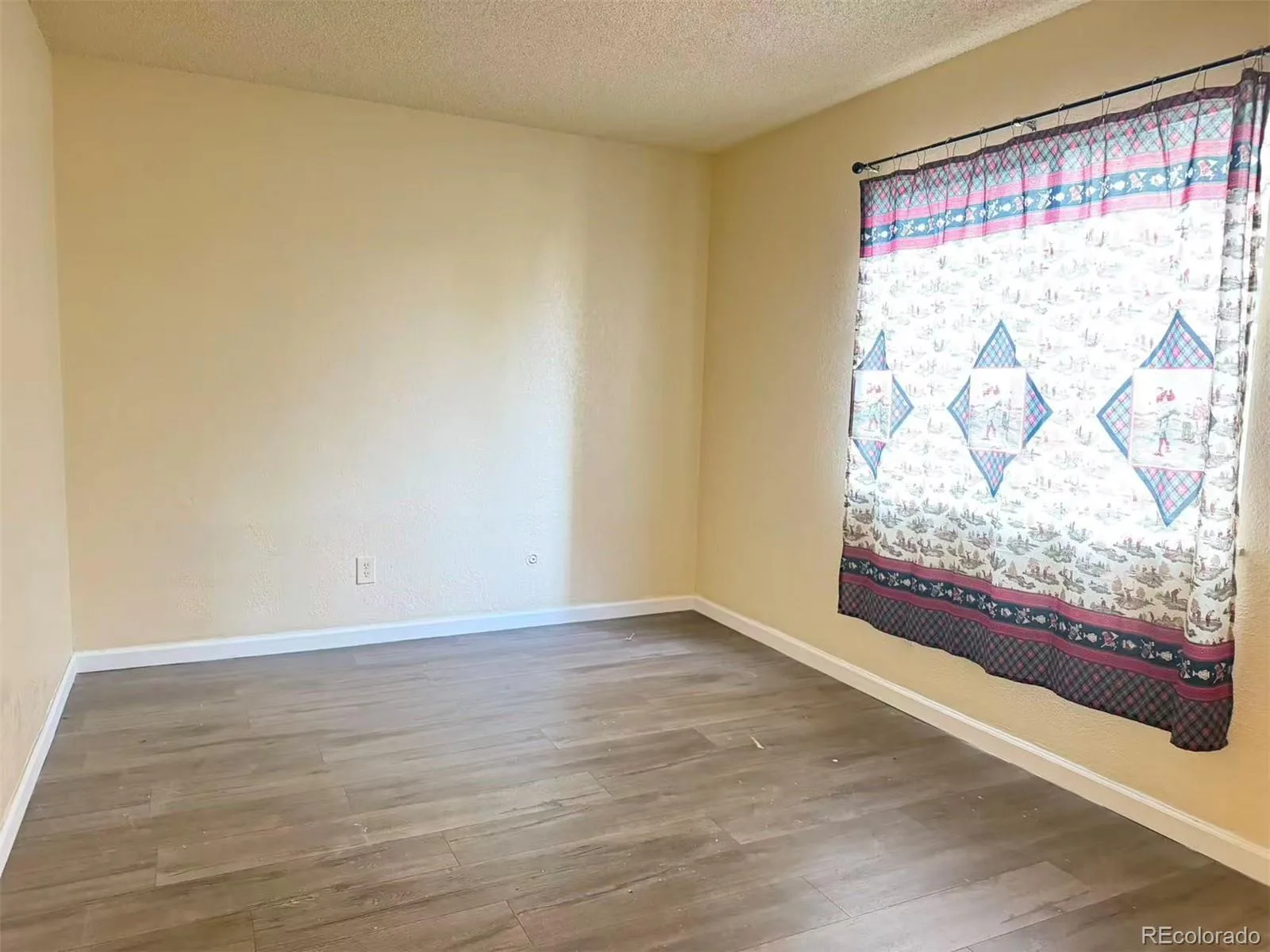 18091 E Kentucky Avenue #101 Aurora CO 80017 | MLS #REC5891380 08062026014418 1600 10