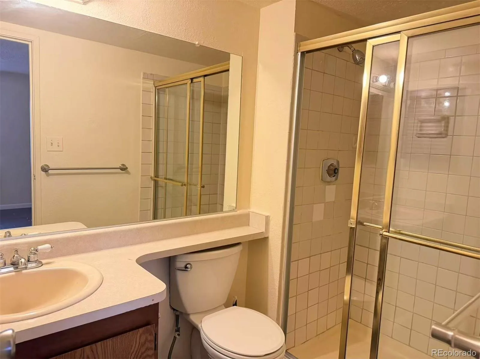 18091 E Kentucky Avenue #101 Aurora CO 80017 | MLS #REC5891380 08062026014418 1600 12