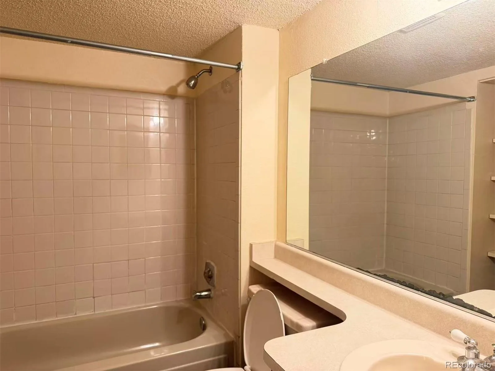 18091 E Kentucky Avenue #101 Aurora CO 80017 | MLS #REC5891380 08062026014418 1600 8
