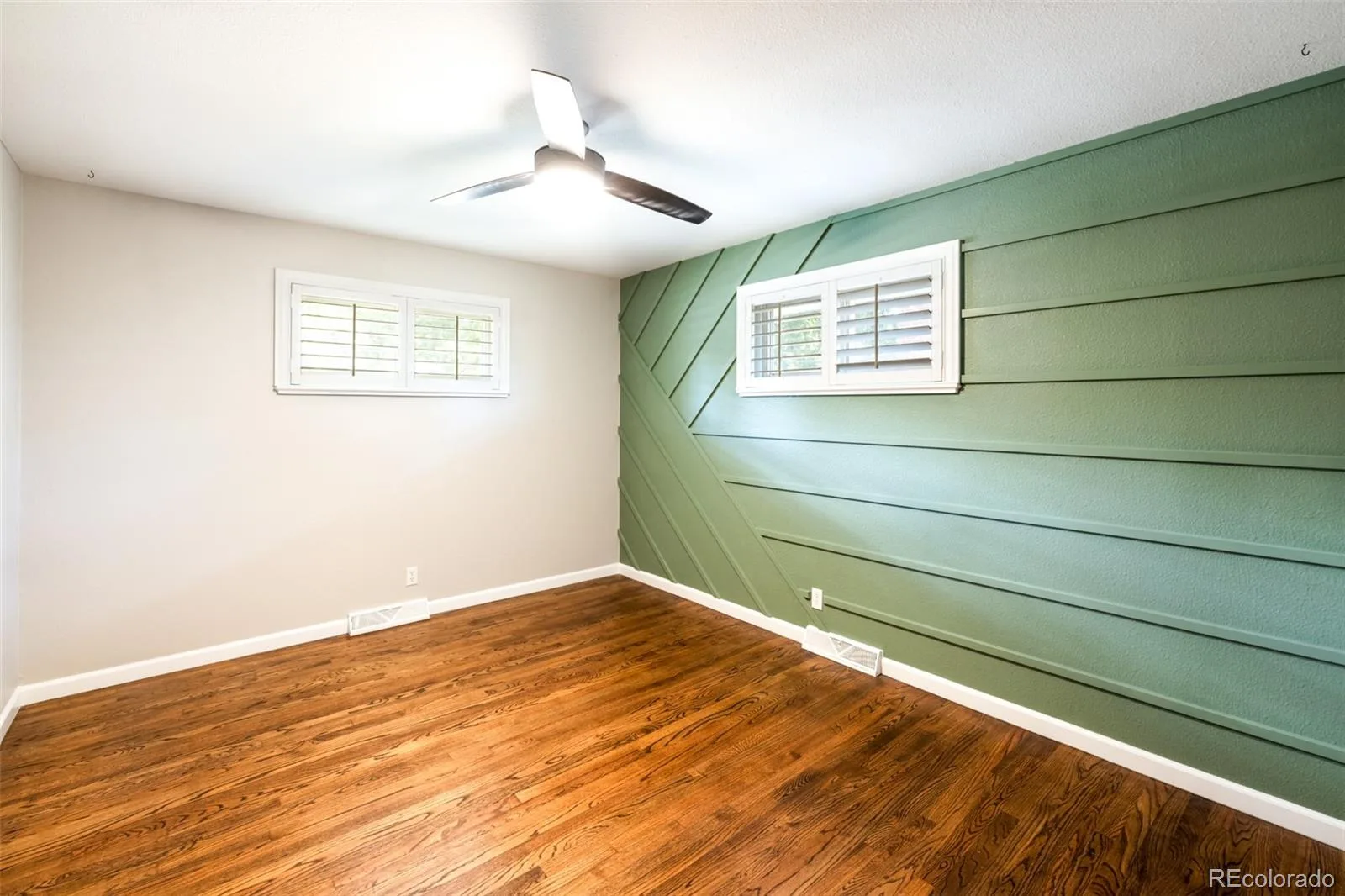 6114 S Fairfield Street Littleton CO 80120 | MLS #REC5893606 08202026044557 1600 20