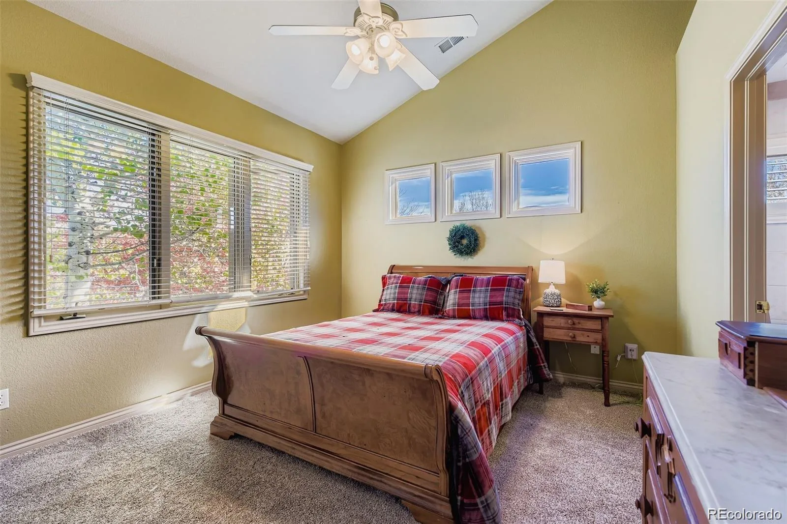 9410 S Silent Hills Drive Lone Tree CO 80124 | MLS #REC5893913 08072026215702 1600 21