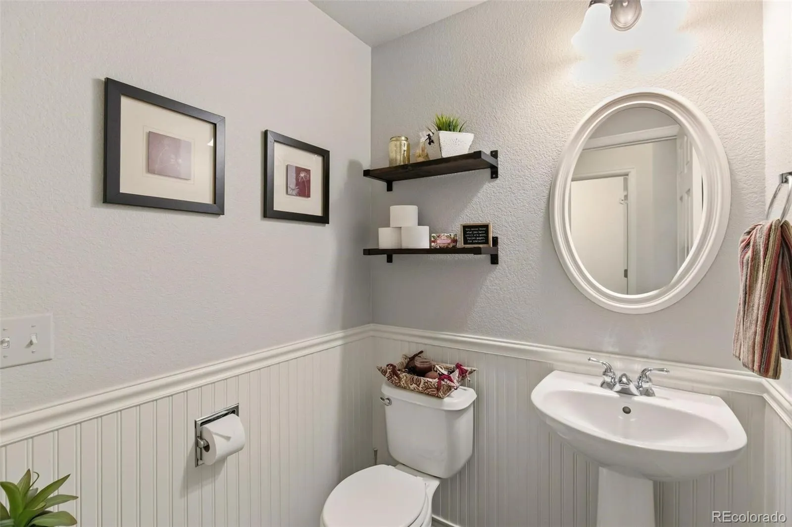 21074 E Hampden Place Aurora CO 80013 MLS #REC5896733 04282026232025 1600 15