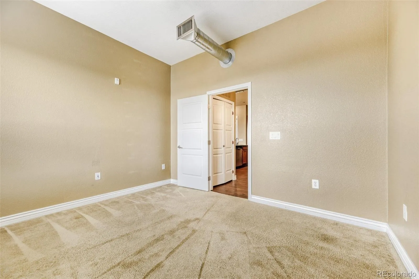 10111 Inverness Main Street #218 Englewood CO 80112 | MLS #REC5900271 04032026215817 1600 13