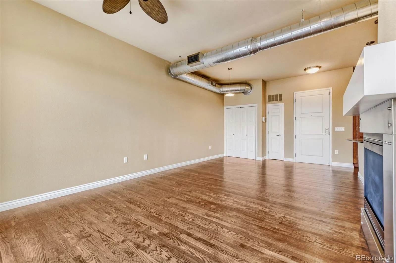 10111 Inverness Main Street #218 Englewood CO 80112 | MLS #REC5900271 04032026215817 1600 5