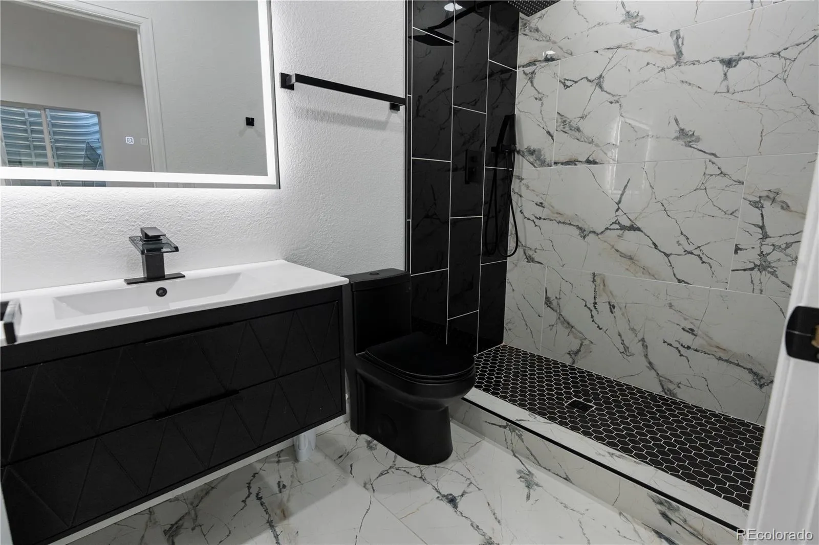 04142026163640 1600 25