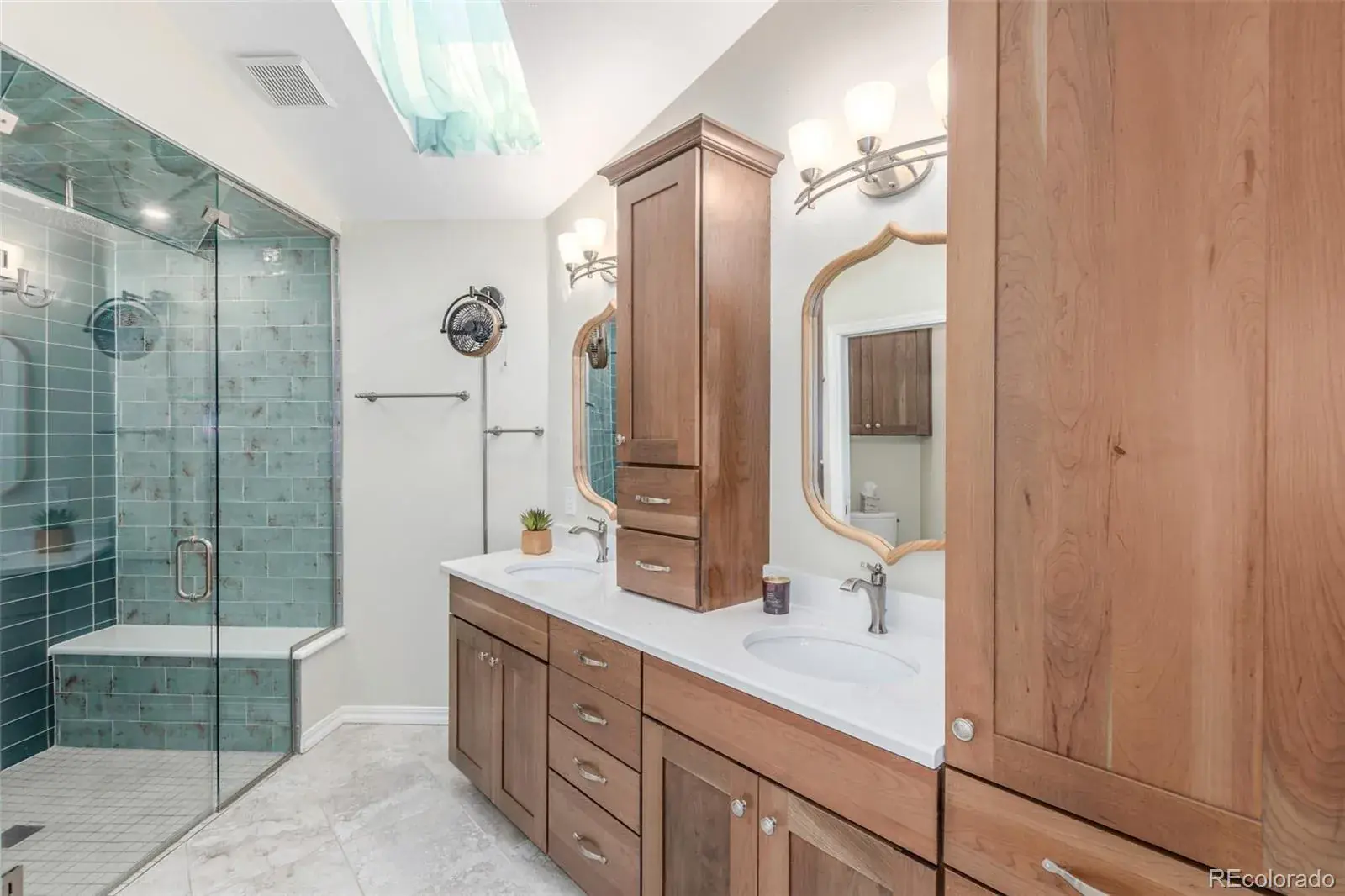 08162025022540 1600 16