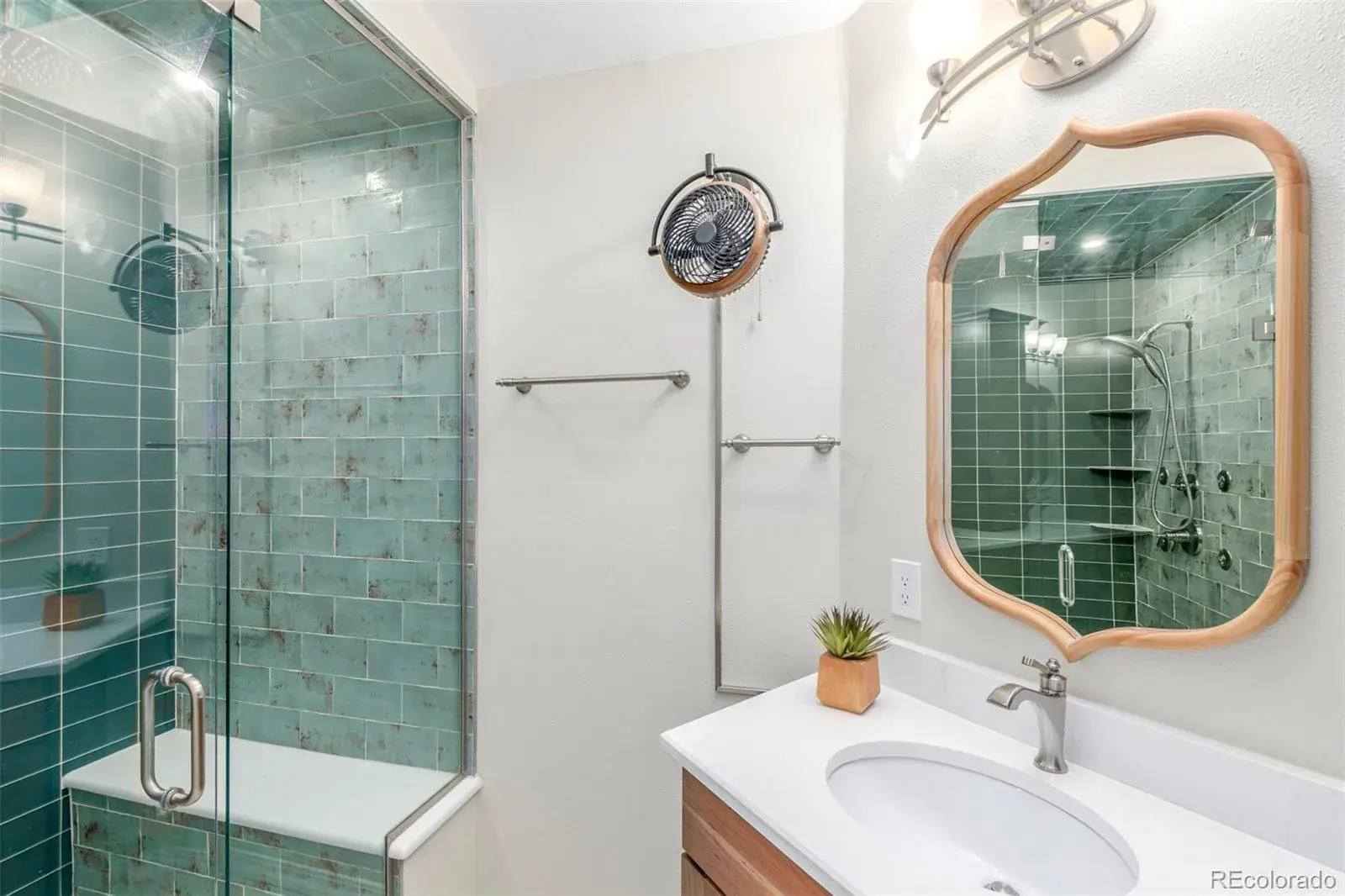 08162025022540 1600 17