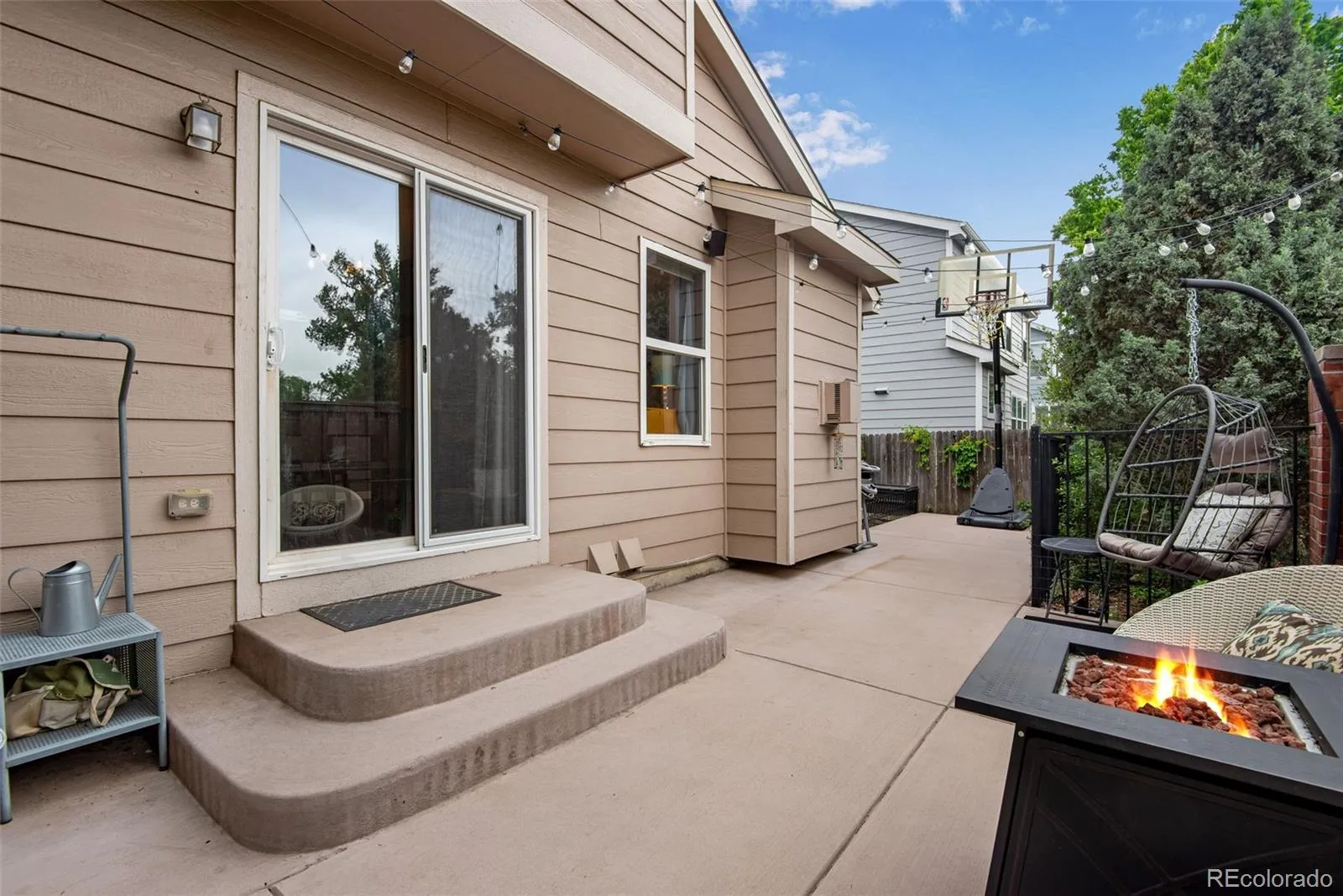 1179 S Alton Court Denver CO 80247 MLS #REC5902380 05012026032324 1600 32