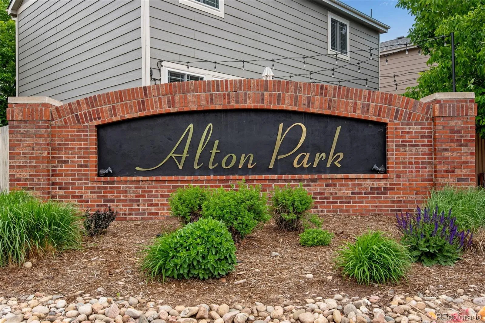 1179 S Alton Court Denver CO 80247 MLS #REC5902380 05012026032324 1600 34