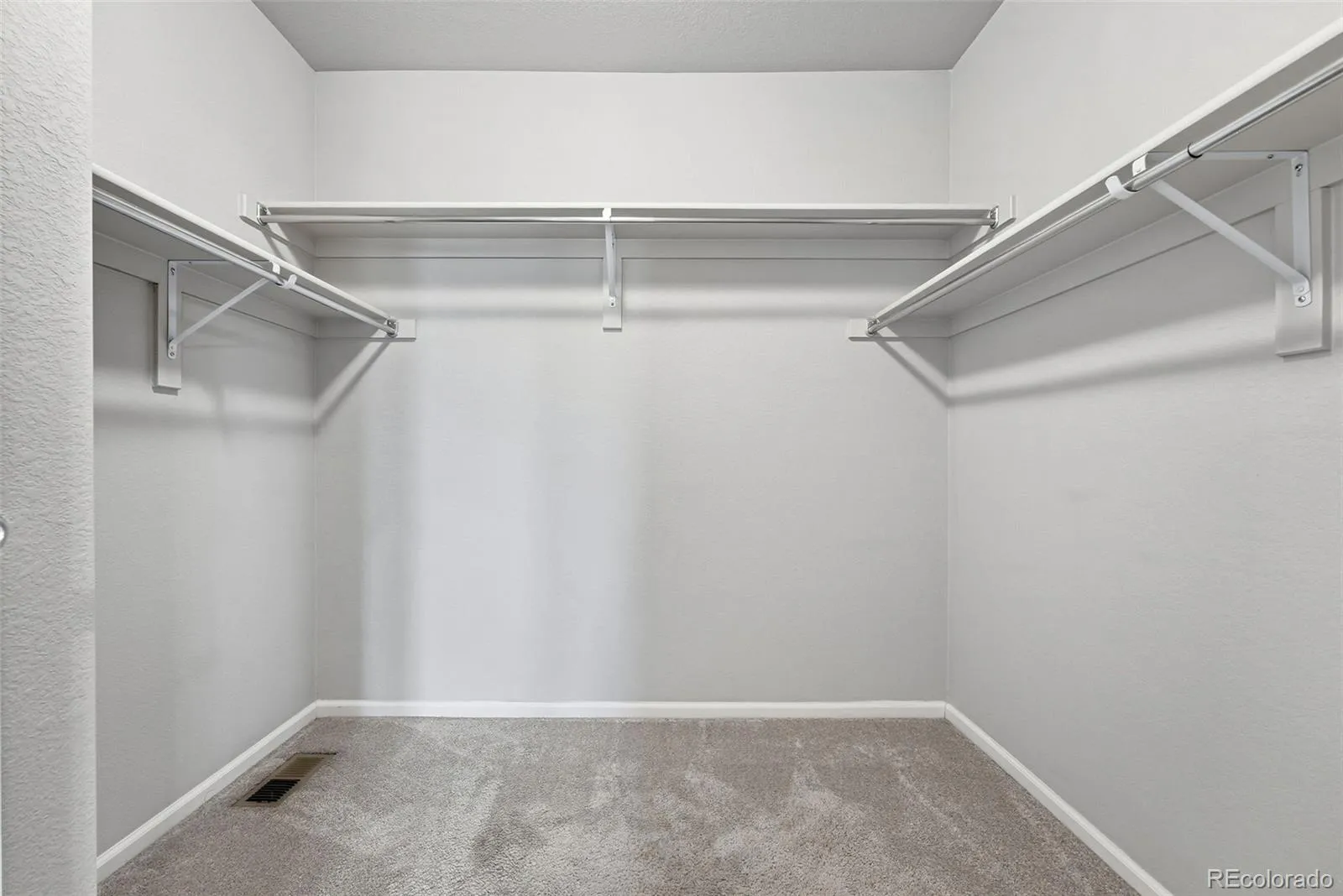 04132026222333 1600 22