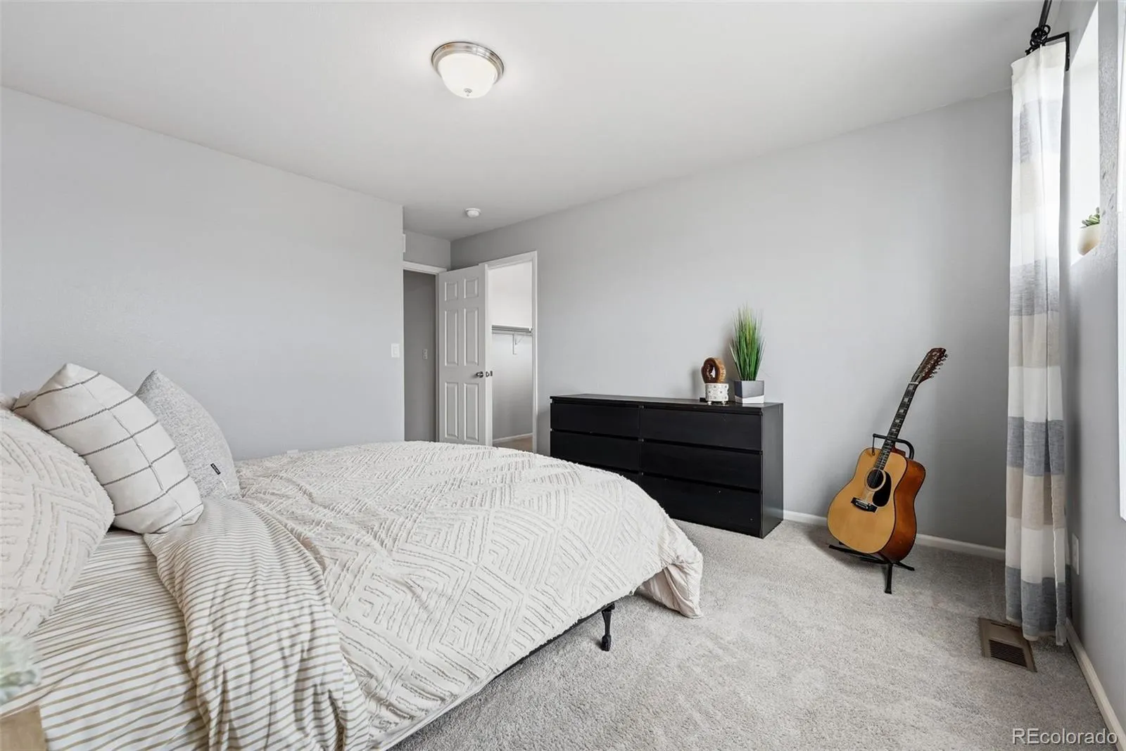 04132026222333 1600 25